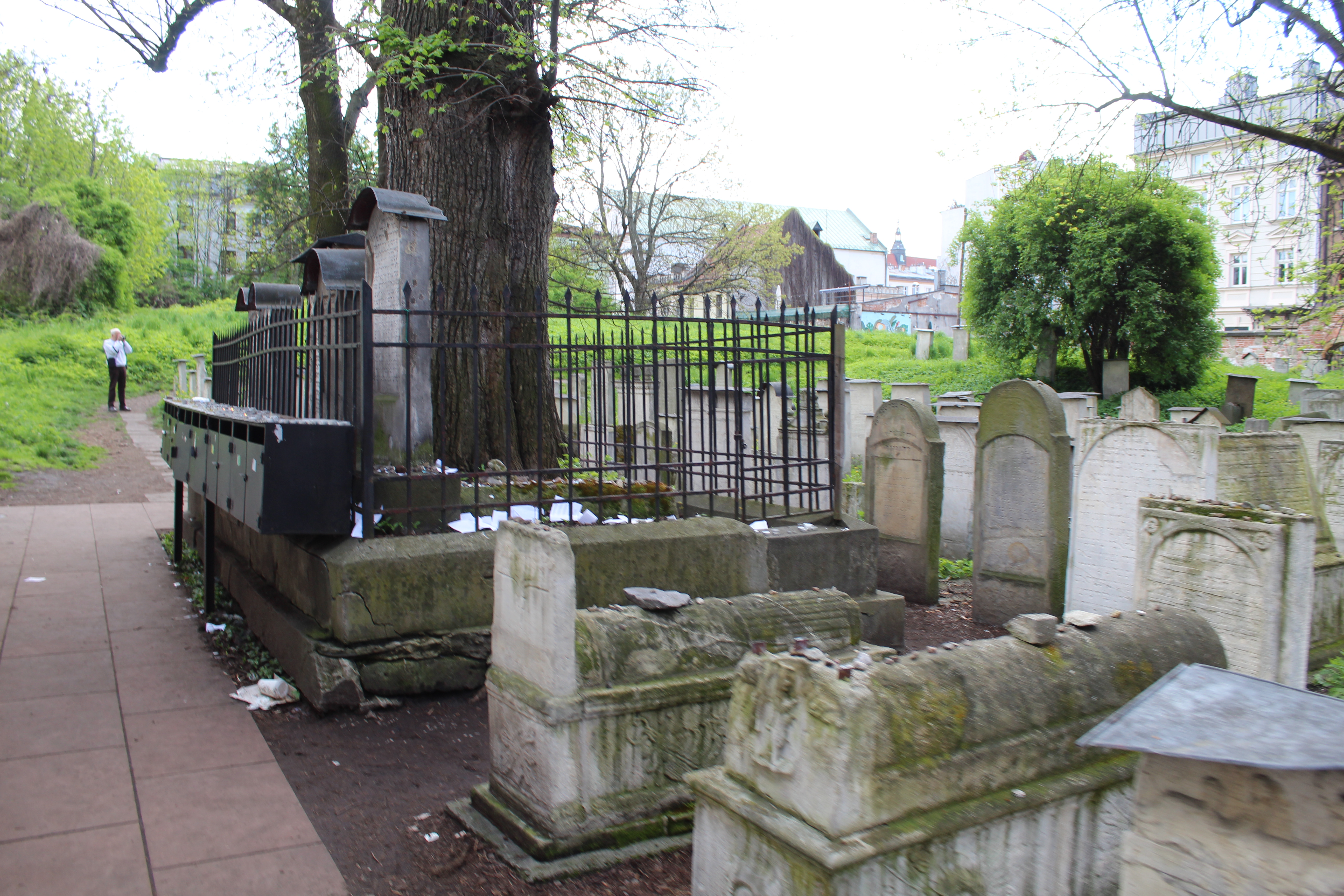 בית החיים בקרקא - ציון הרמ"א