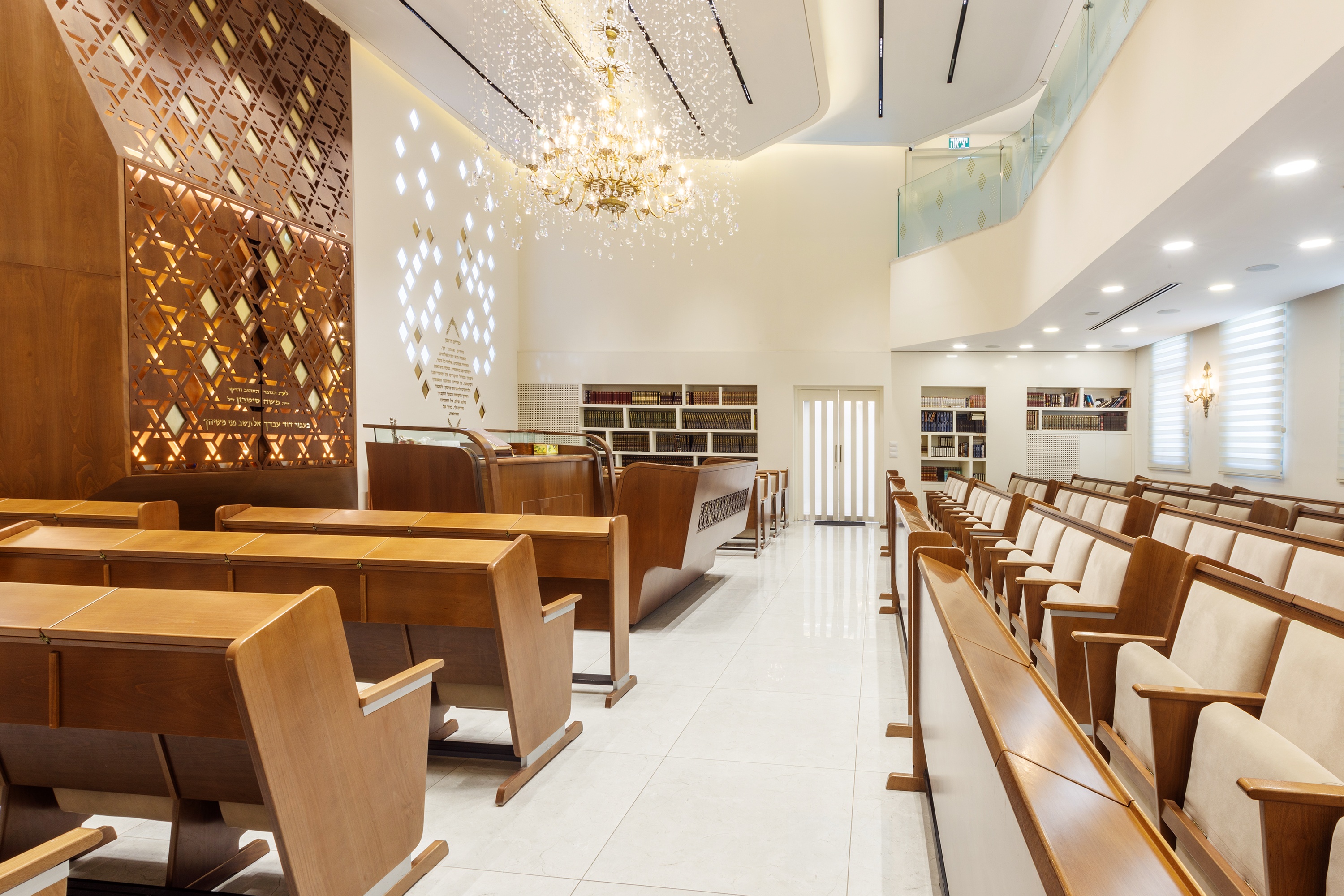 גומל חסד (17)מוקטן.jpg