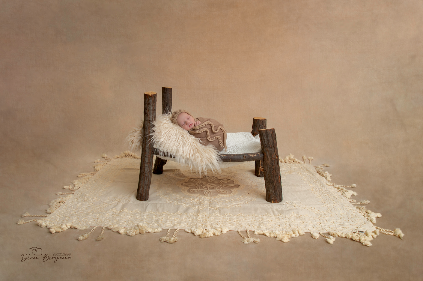 דינה ברגמן 0527615060