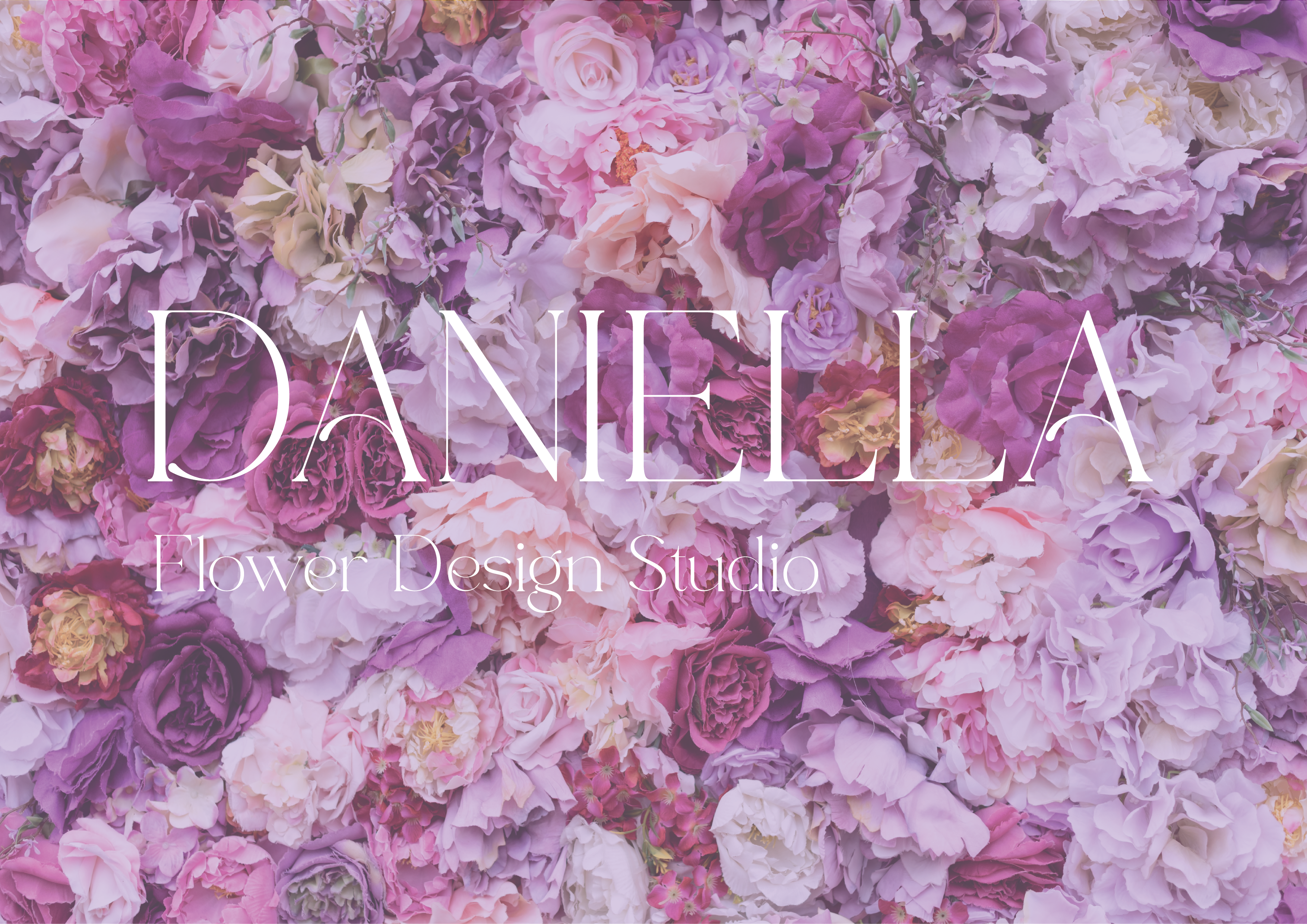 דניאלה סטודיו פרחים לוגו.png