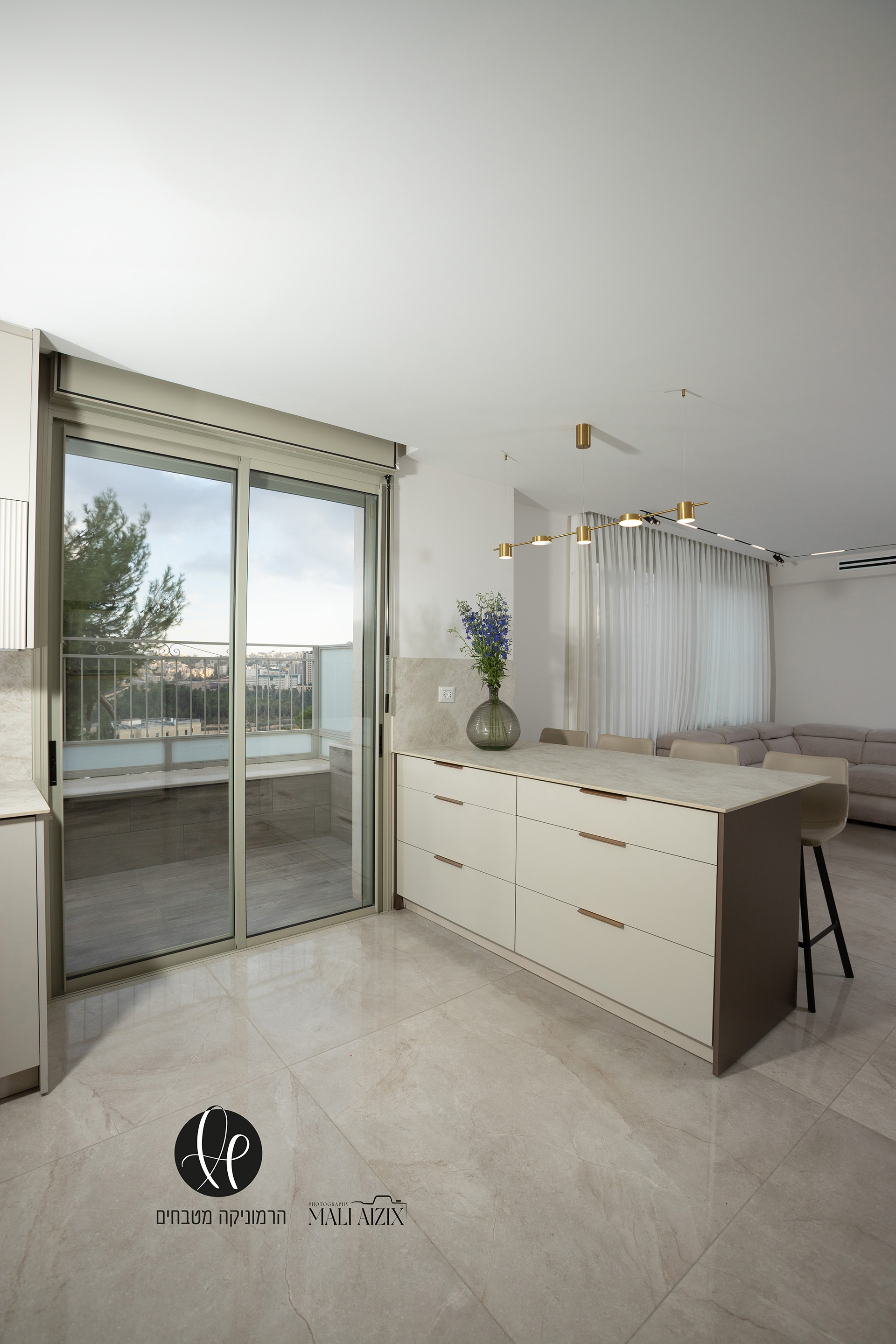 המטבח המרחבי- הרמוניקה מטבחים  (8).jpg