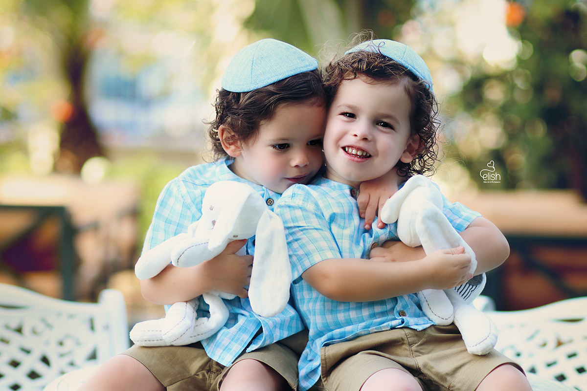 חלאקה תאומים1