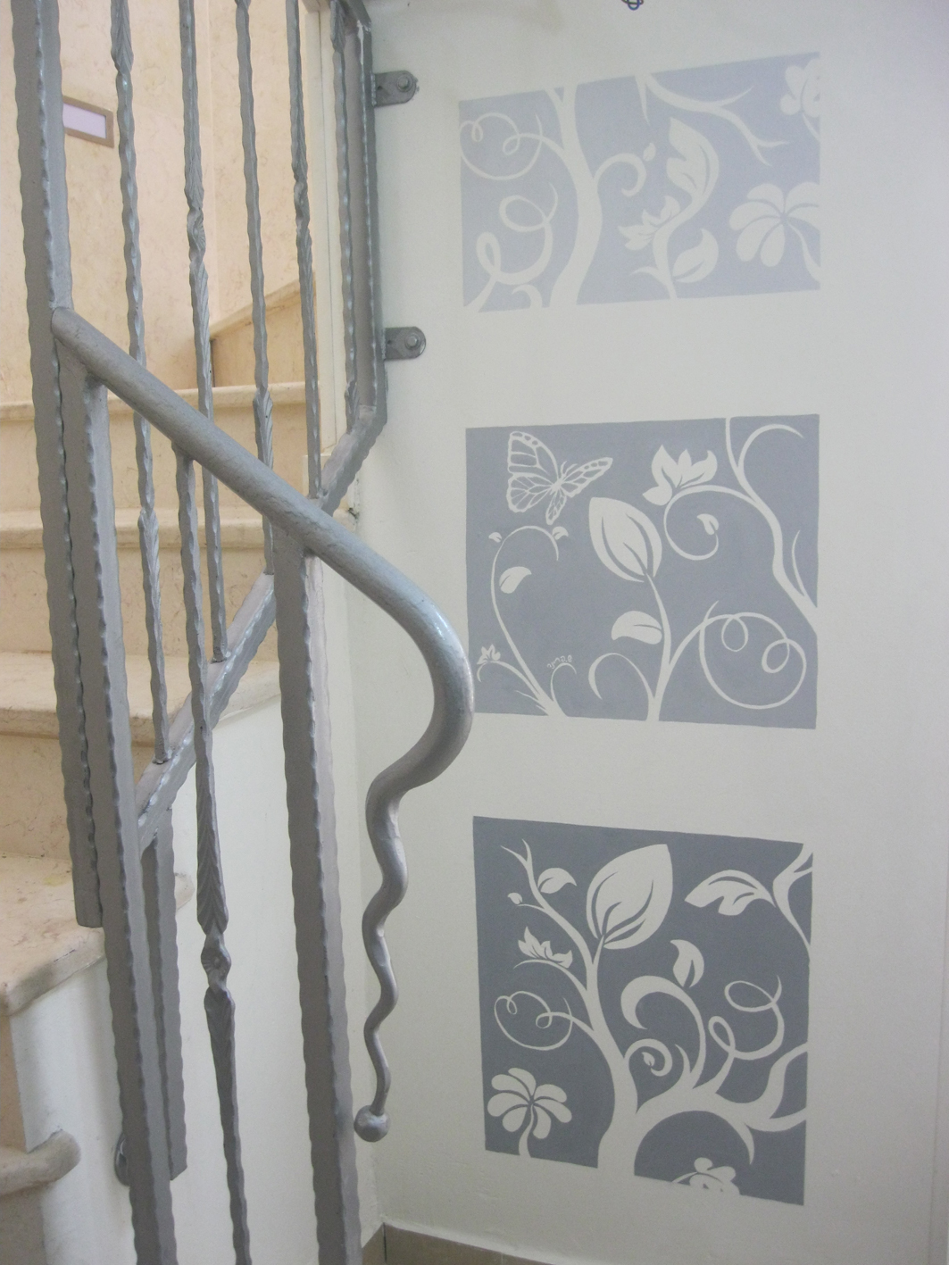 טקסטורה עדינה ומרשימה,
מותאמת בגוונים לאלמנטים שבחדר .
אירבראש בשילוב מיכחולים.