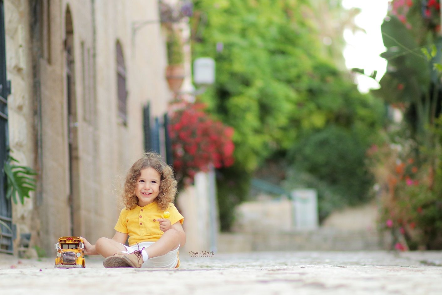 יעל מרק צלמת מקצועית-ילדים/משפחה/אופנה 0528409157