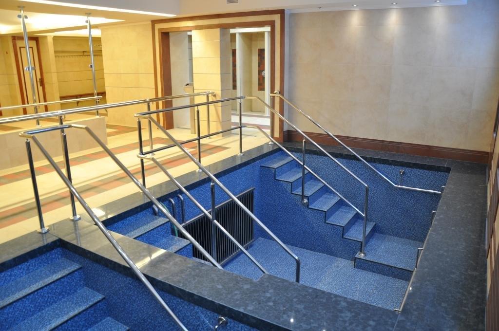 יצירת בריכות ומדרגות עם פרופיל פינה אבן קיסר - הקנט פטנט