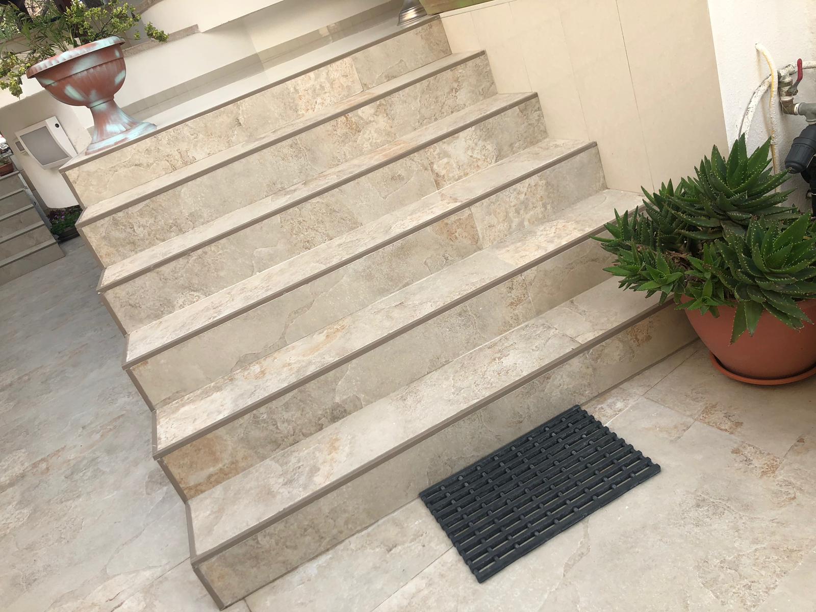 יצירת מדרגות חוץ עם פרופיל פינה אבן קיסר - הקנט פטנט