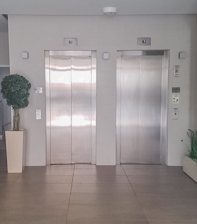 יצירת מסגרות ומשקופי מעליות עם פרופיל פינה אבן קיסר - הקנט פטנט