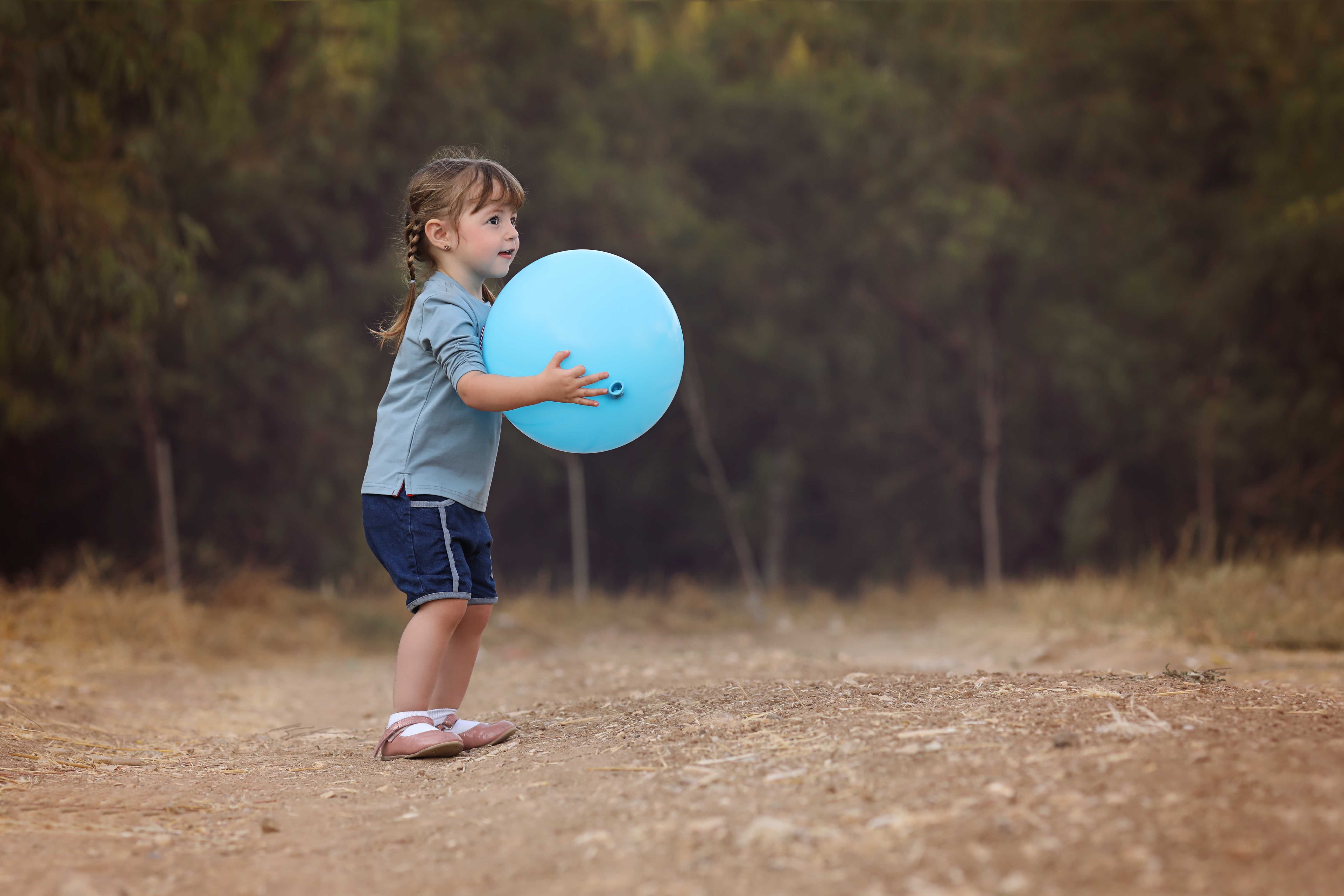 לרותי בלון כחול