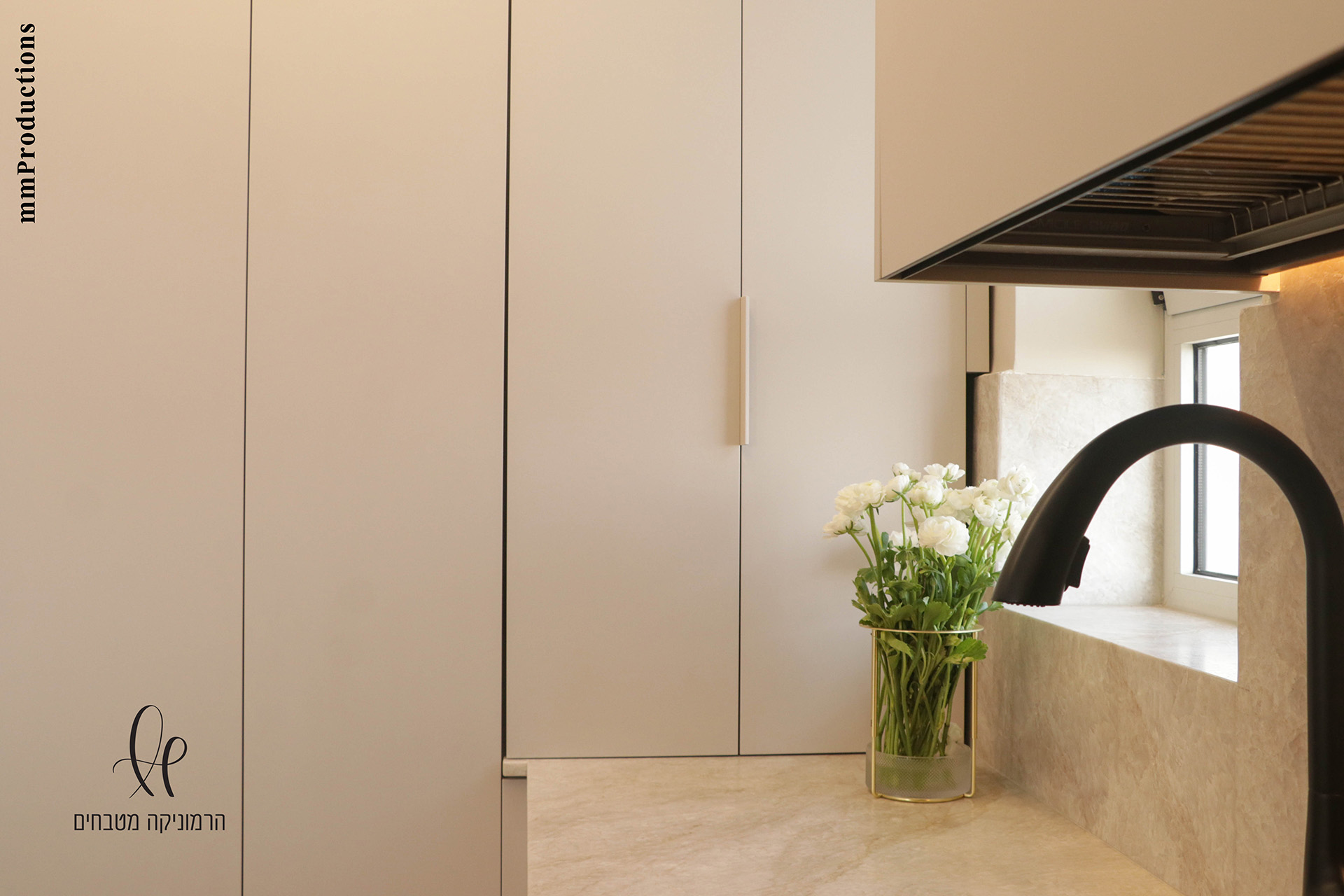 מטבח החלומות הרמוניקה מטבחים  (2).jpg