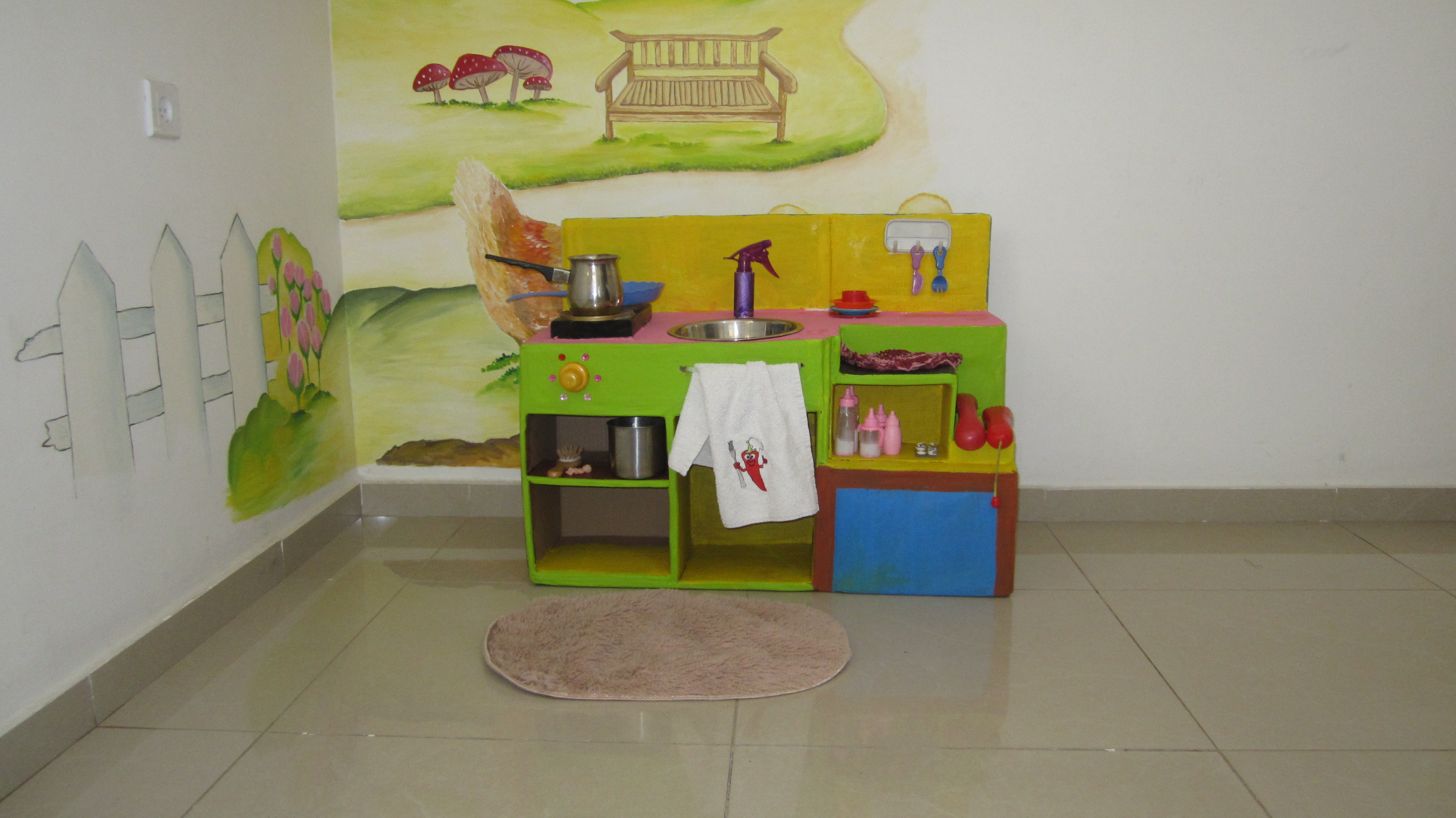 מטבח מקרטונים