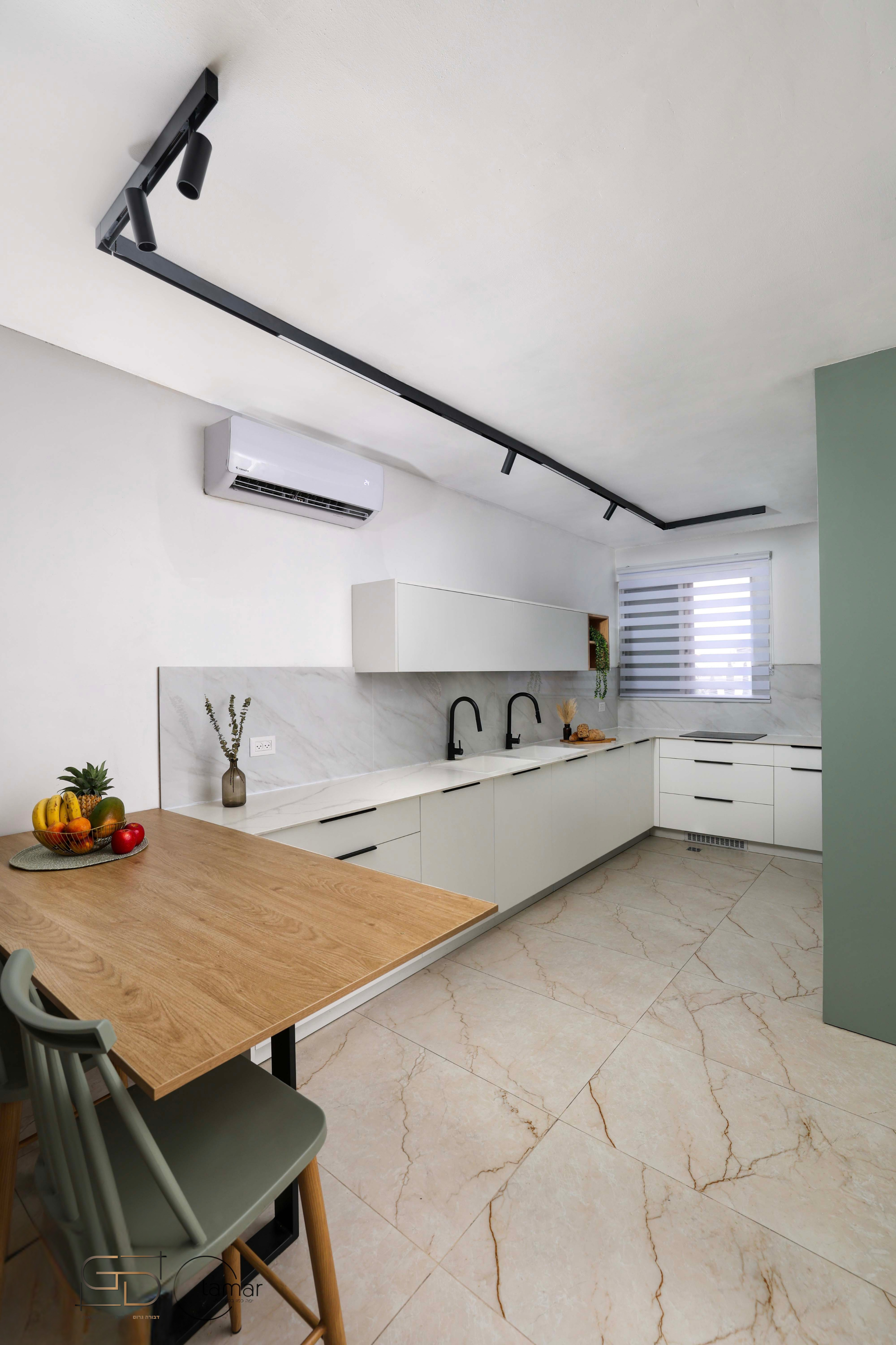 מטבח צבע פיסטוק