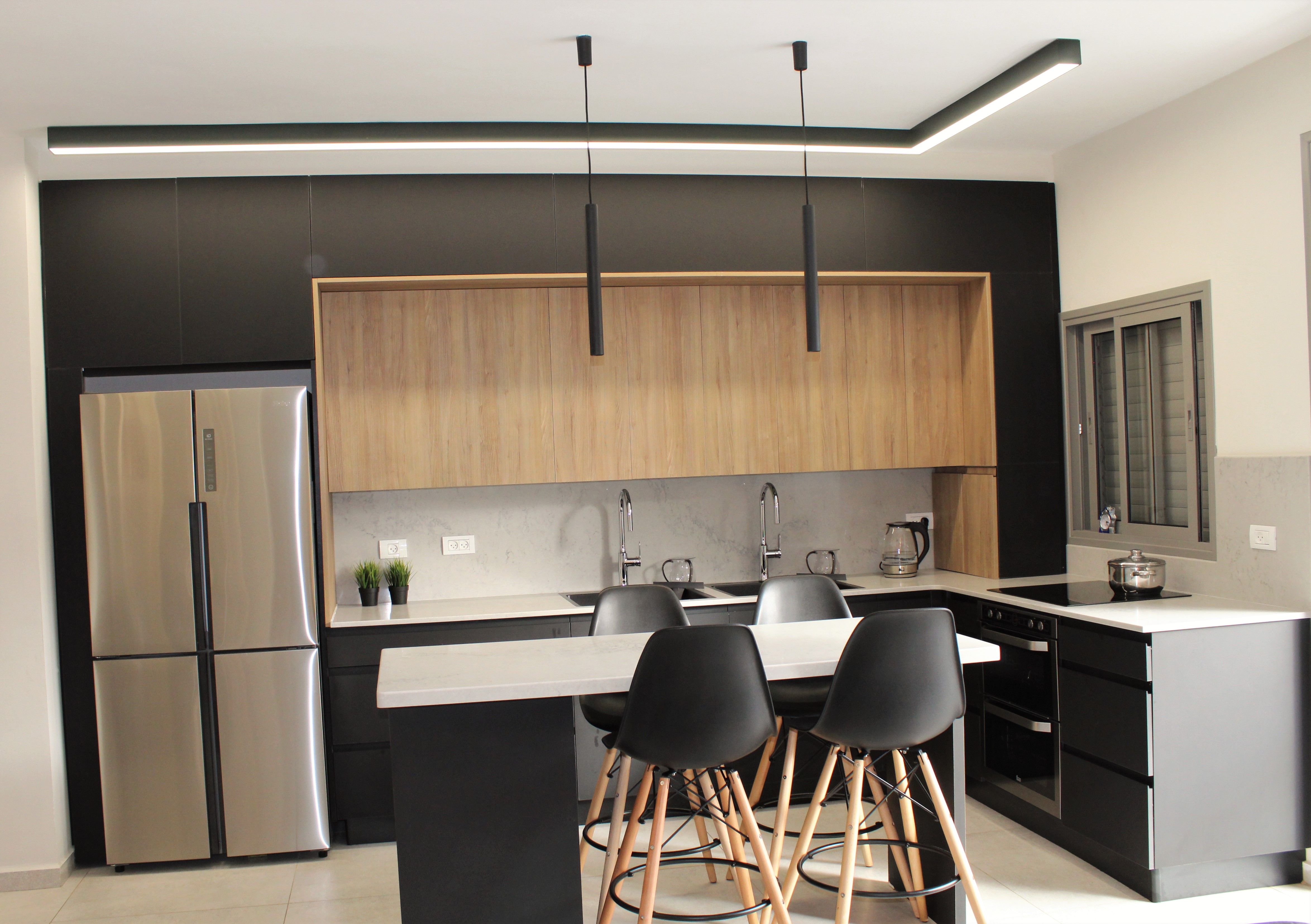 מטבח שחור.jpg