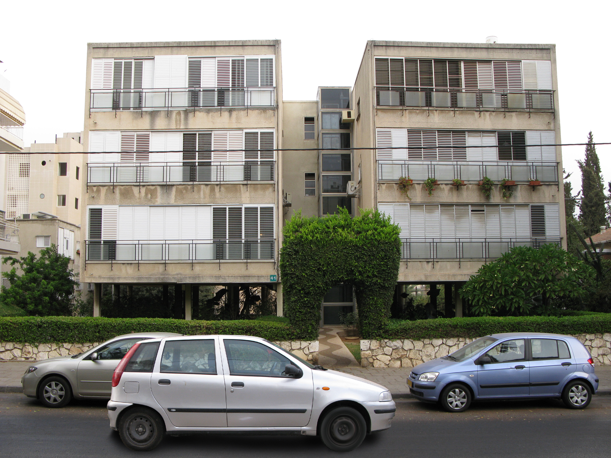 מכונית ברחוב