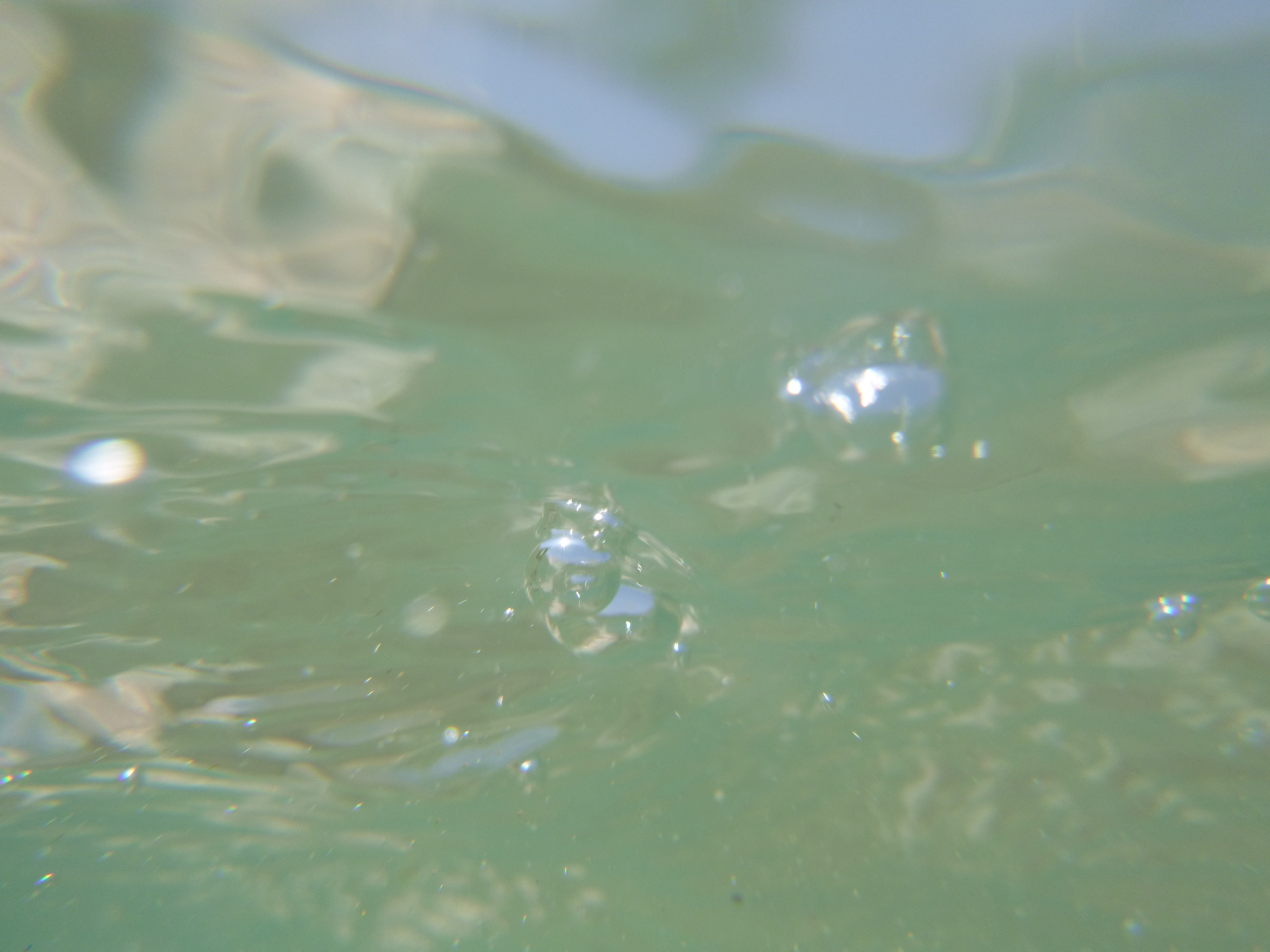 ממצלמה נגד מים