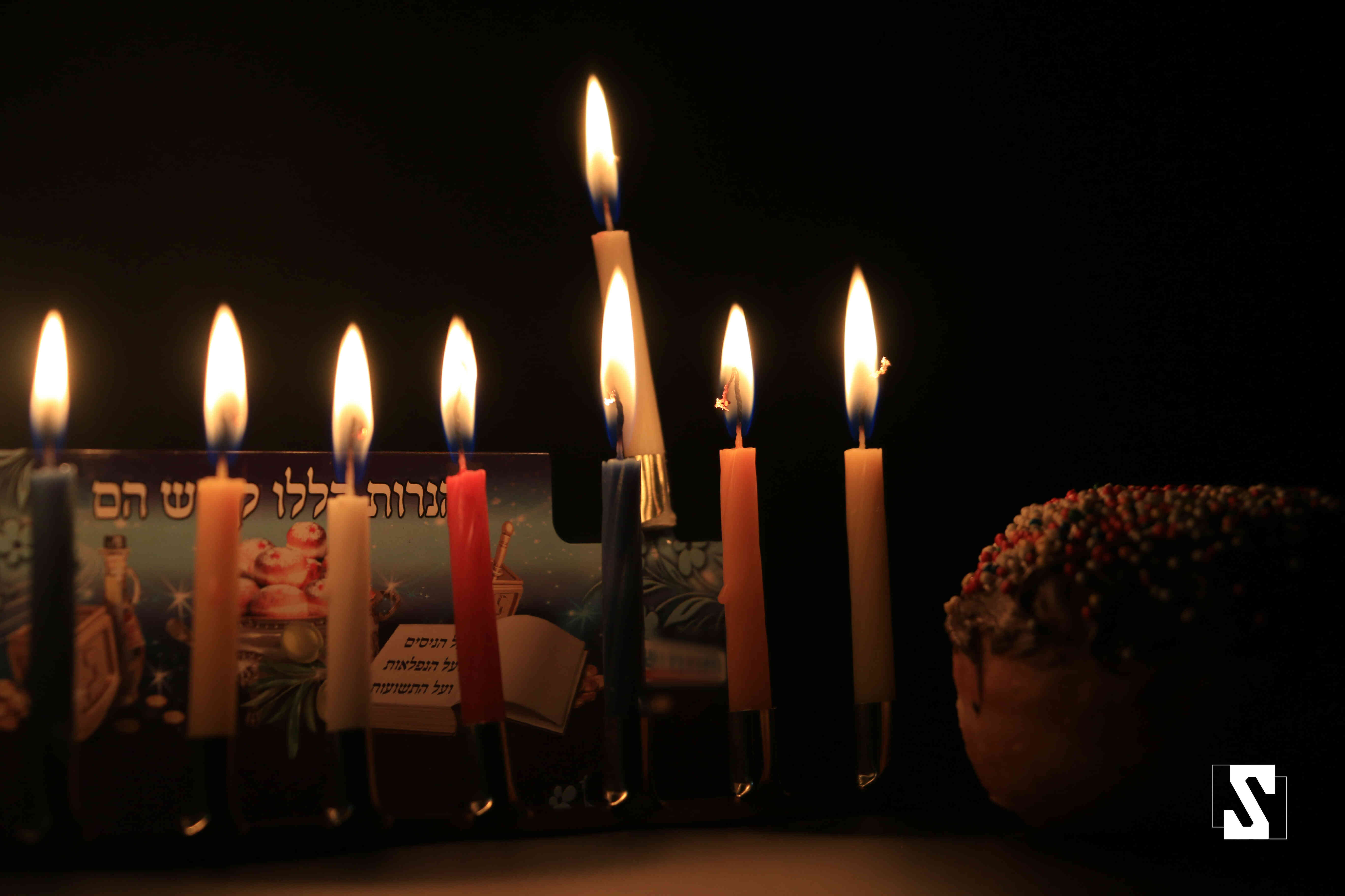 משחקי תאורה (1).jpg