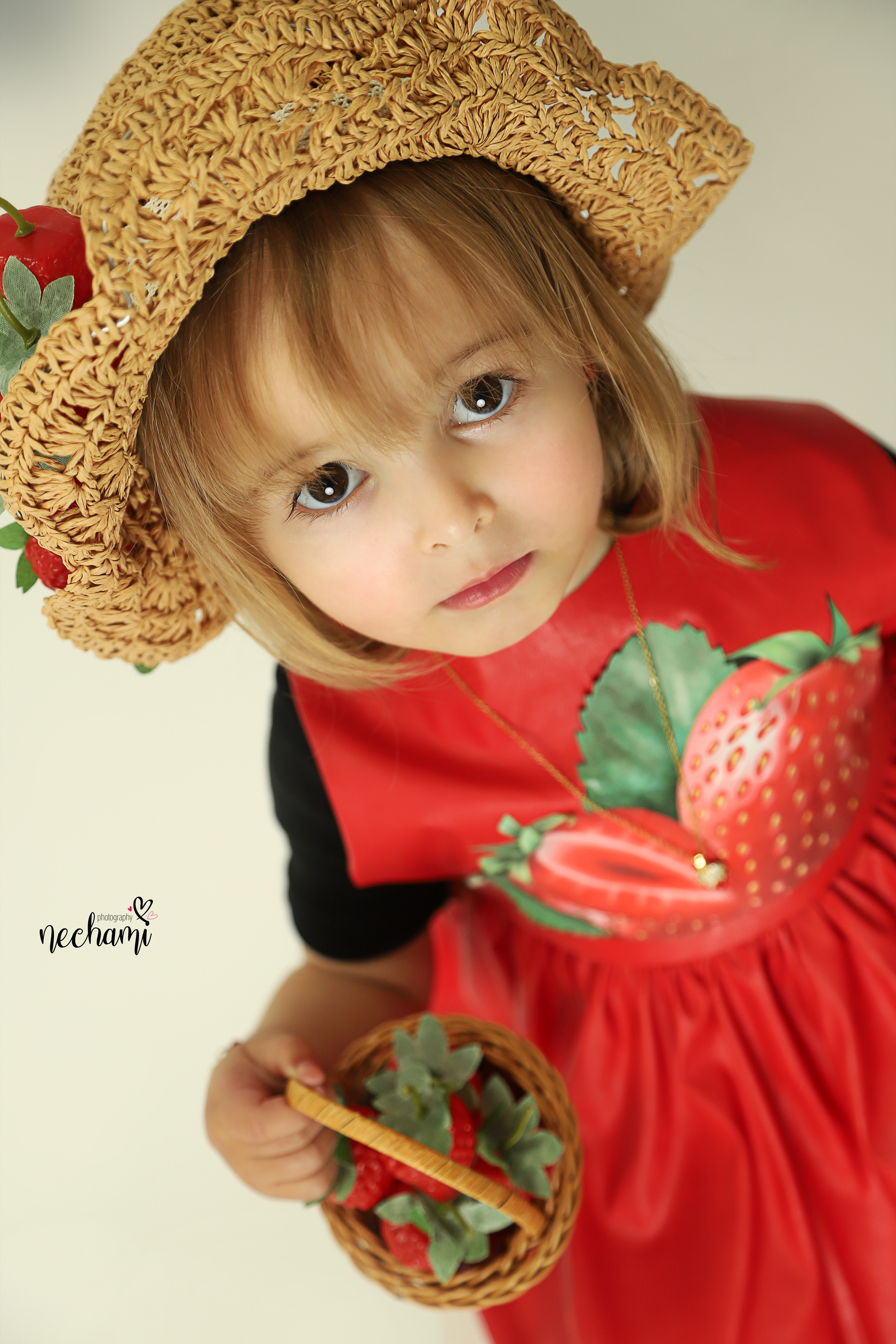 נחמי למברגר    0548525361