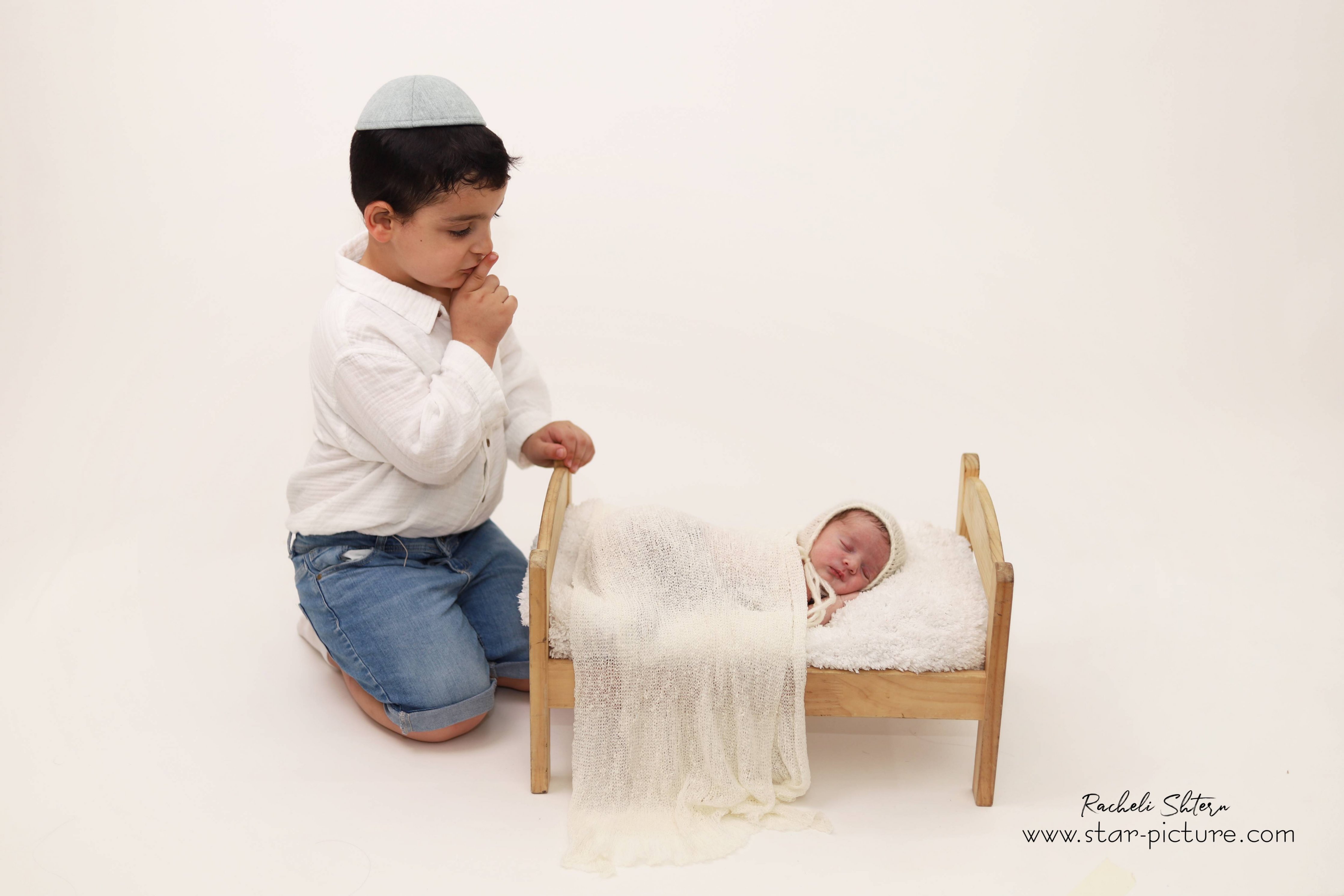 ניו בורן+ אחים (2).jpg