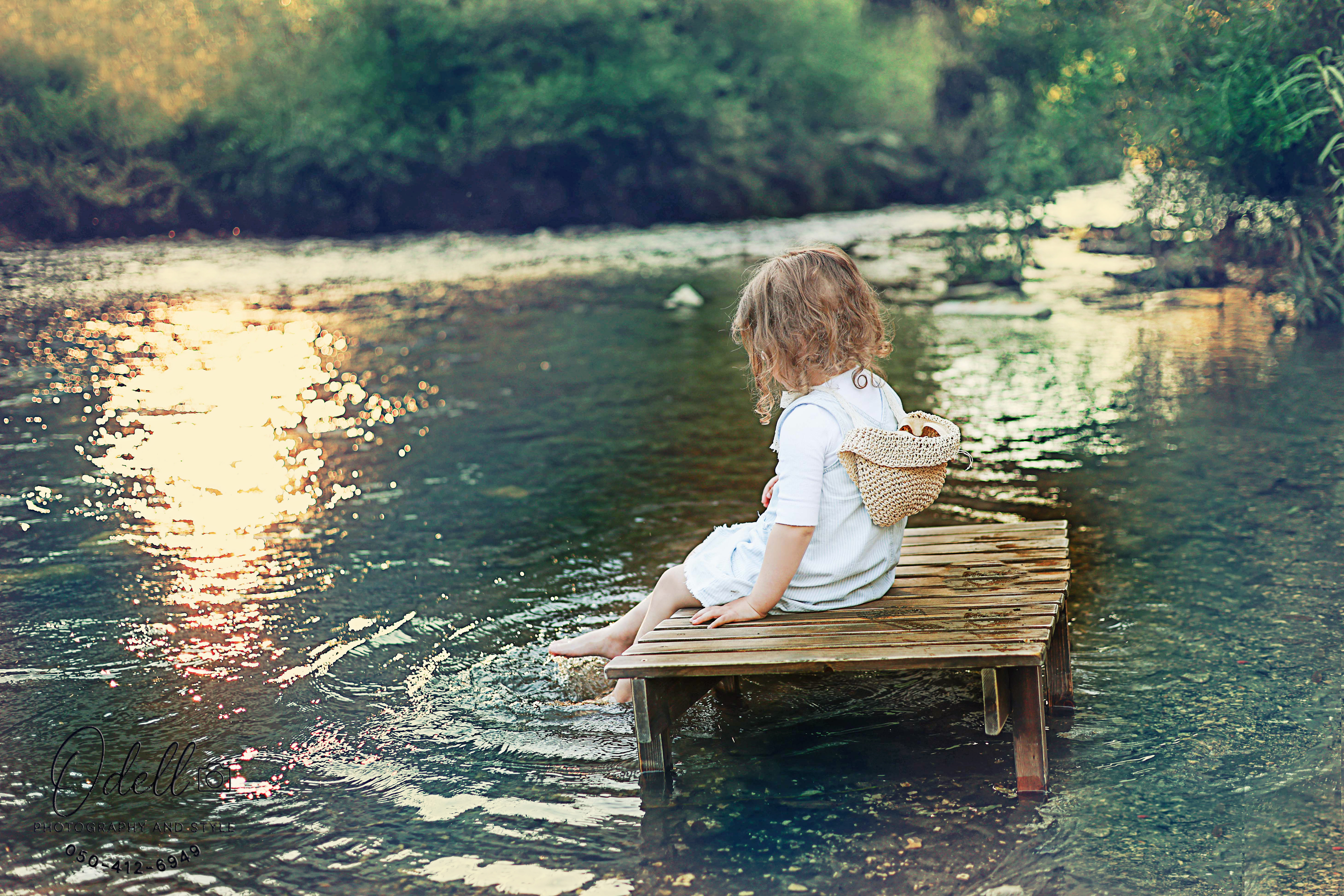 נעמי בנחל copy 2.jpg