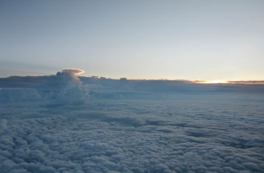 סופה באופק.JPG