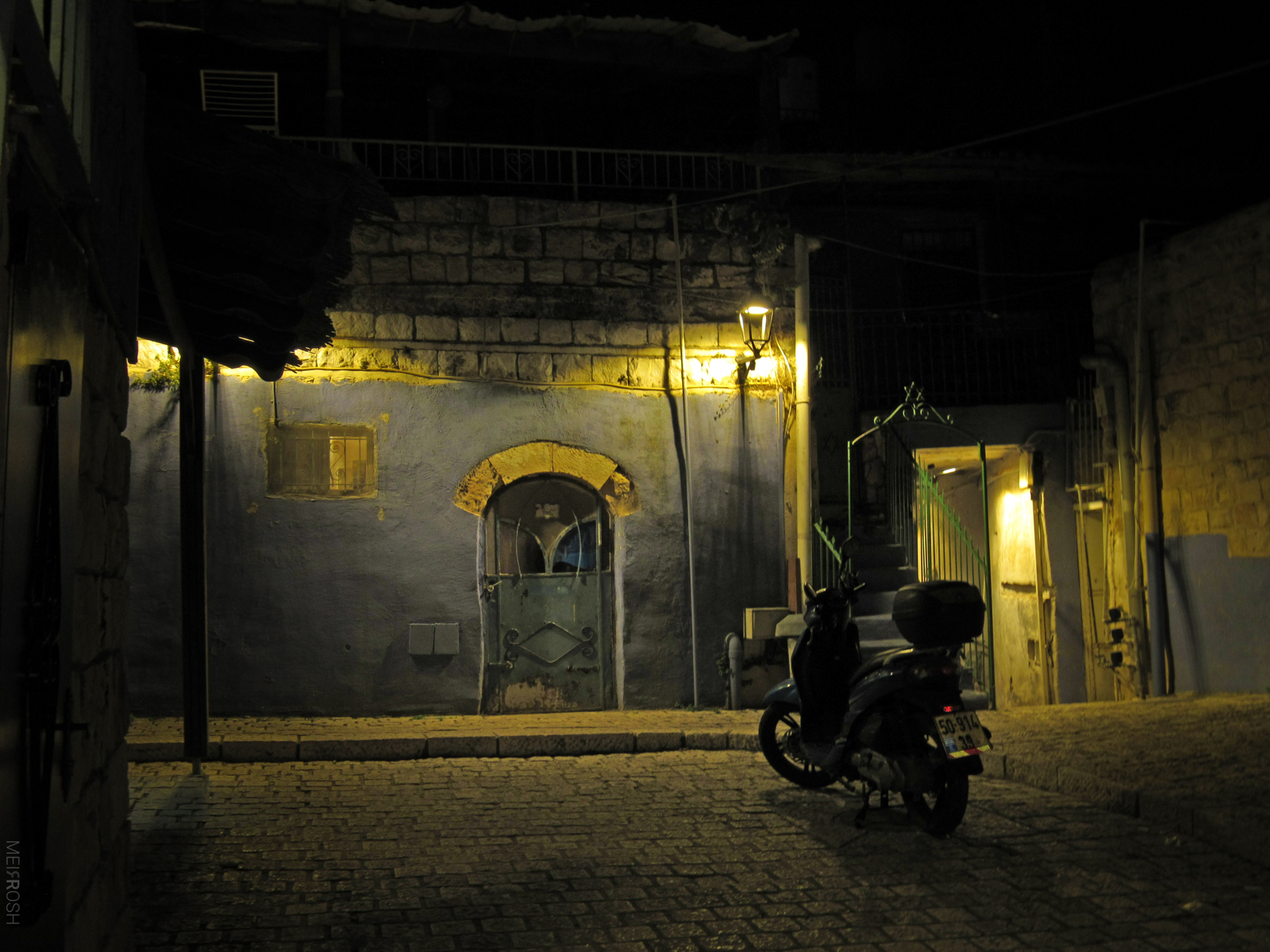 סמטאות צפת בלילה (6)