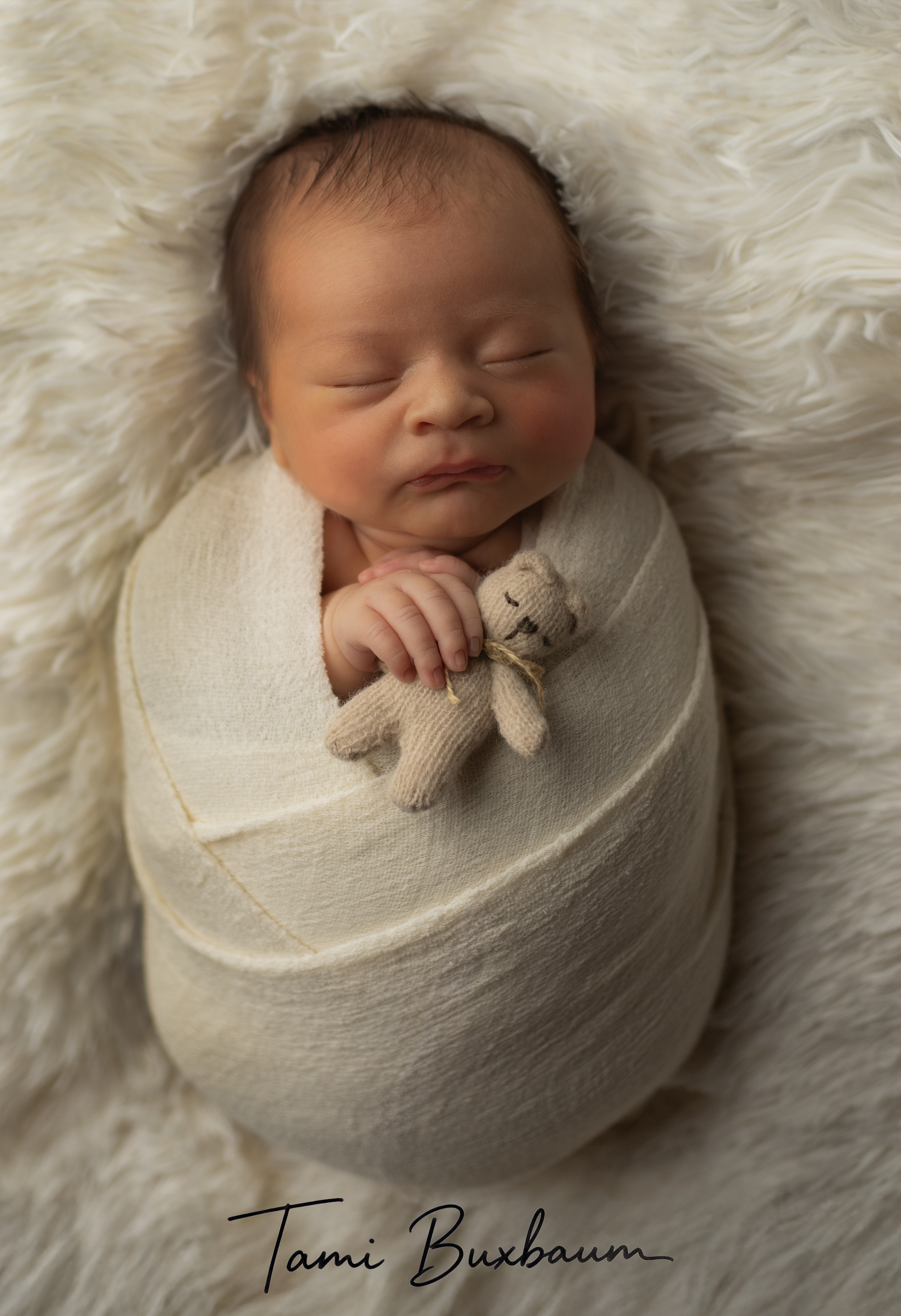 עיטוף לבן ודובי