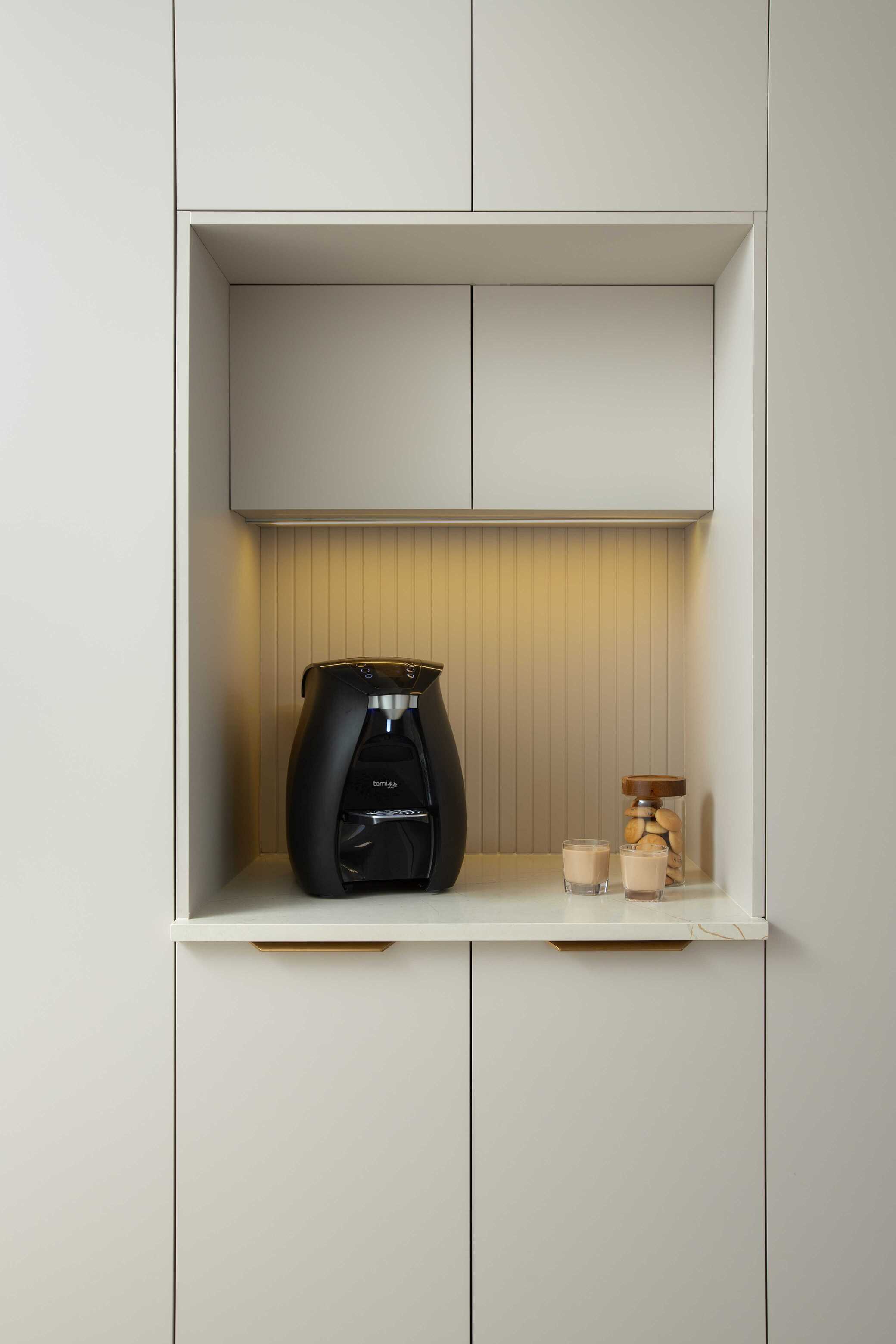 עיצוב מטבח בסגנון מודרני מינימליסטי