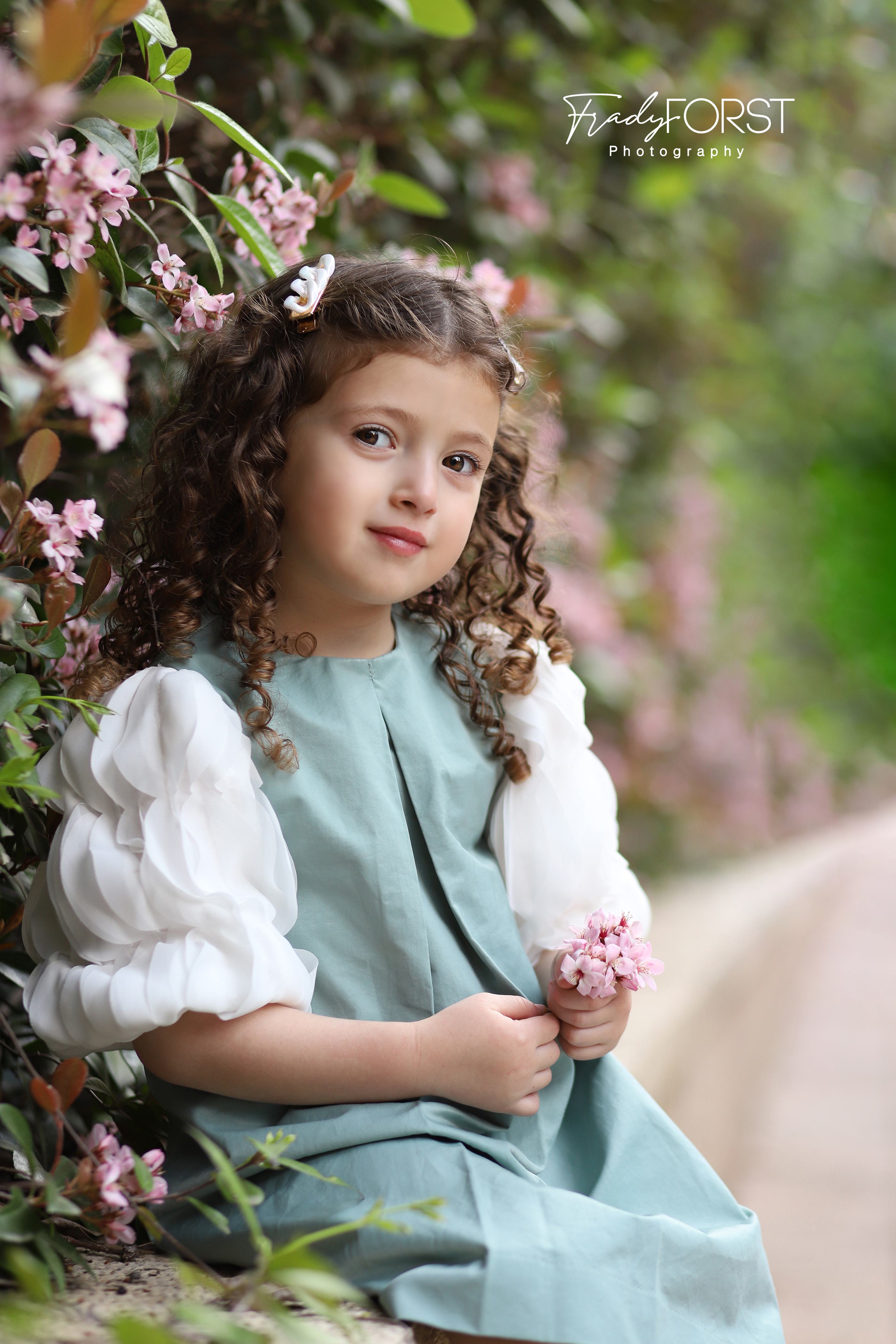 פראדי פורסט צלמת- 0533136818