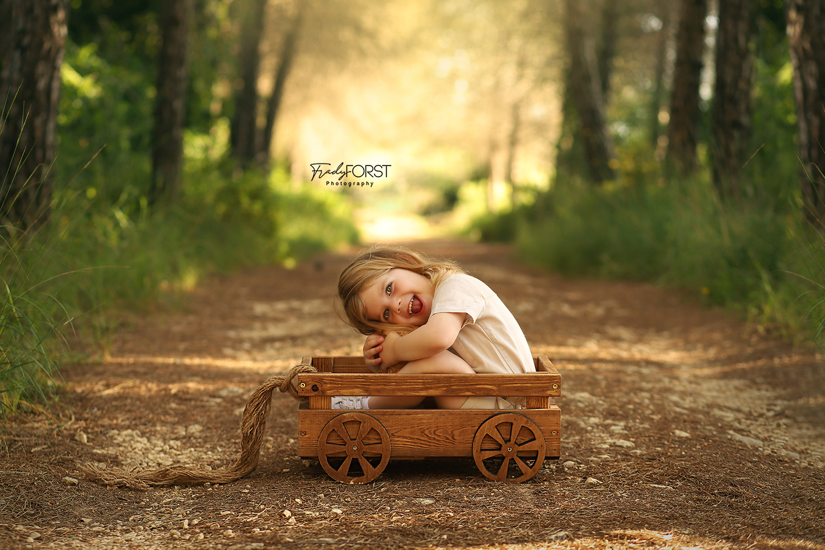 פראדי פורסט צלמת- 0533136818