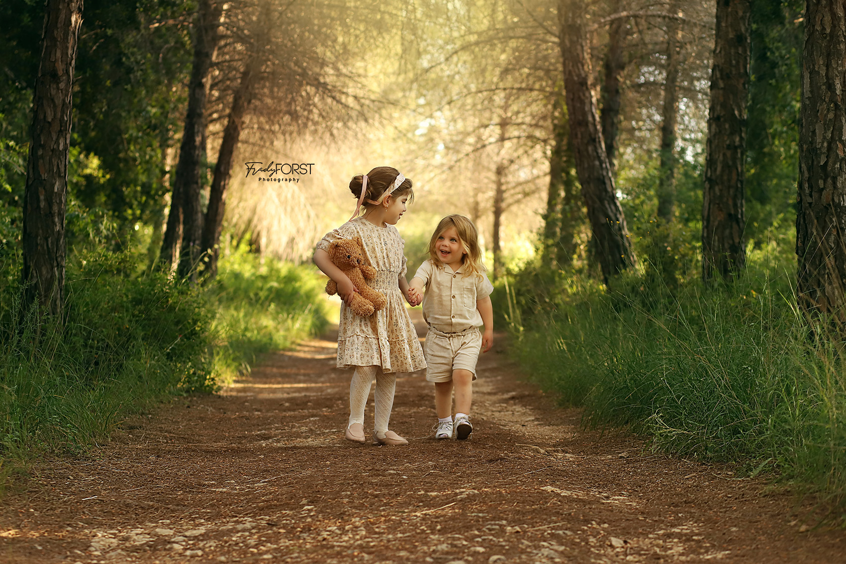 פראדי פורסט צלמת- 0533136818