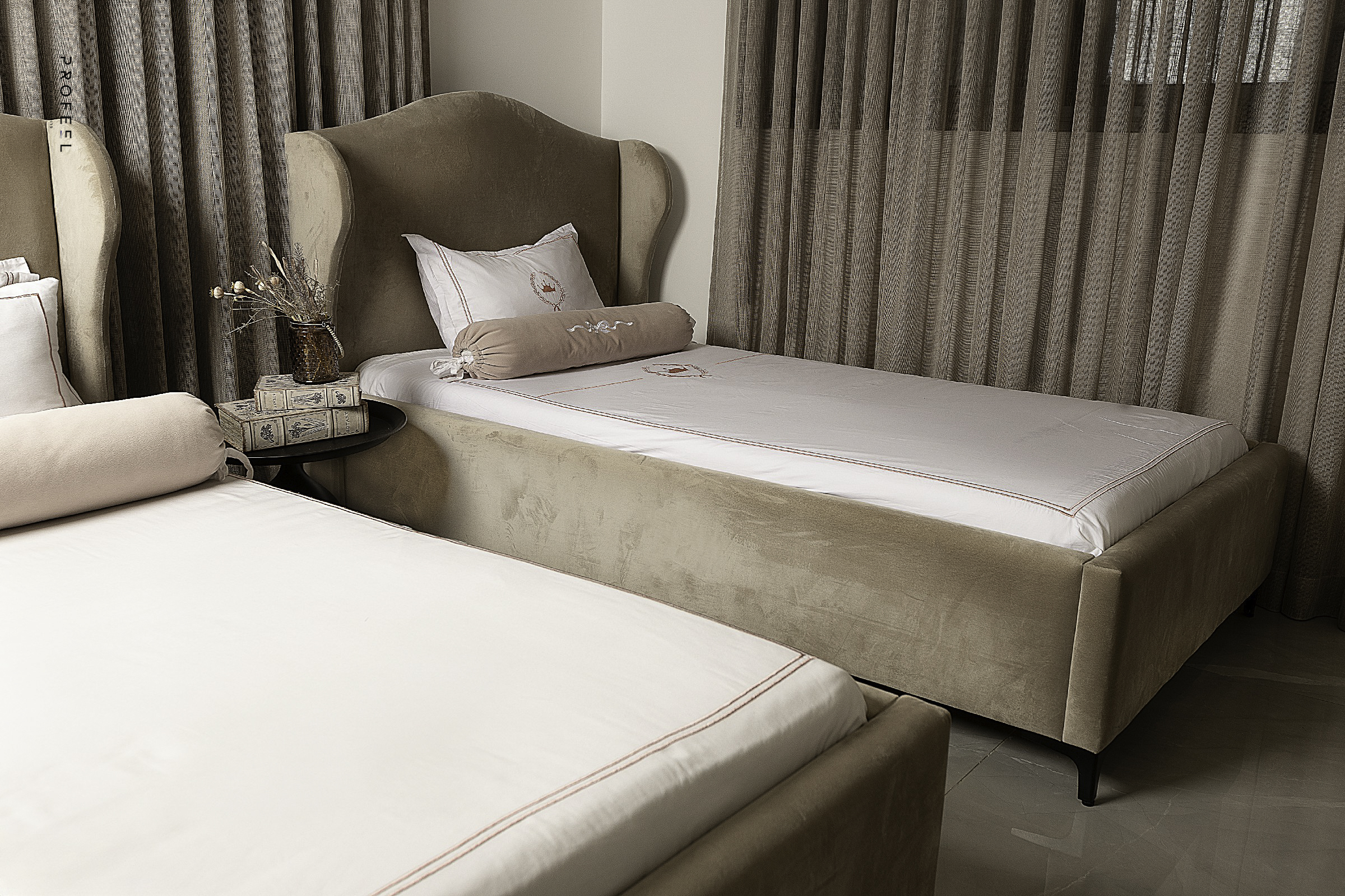 פרופיל הפקות צילום-אלימלי מוצרים שווים מאלי אקספרס