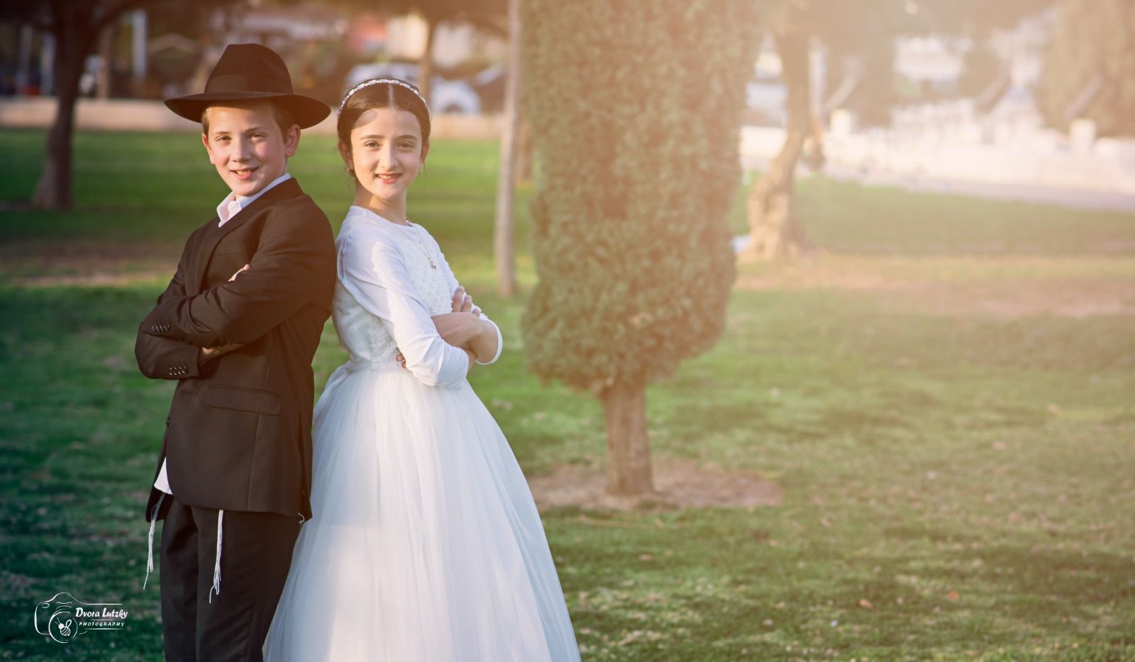 צילום בר מצווה|חתן וכלה? או אח ואחות מתוקים מדבש? | צלמת דבורה לוצקי
