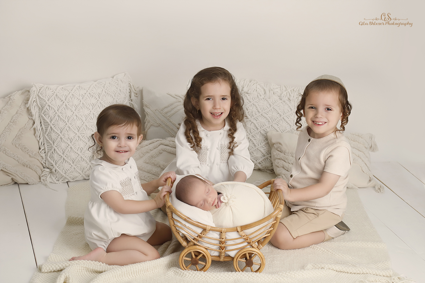 צילום-גילה שלסר 0548539444