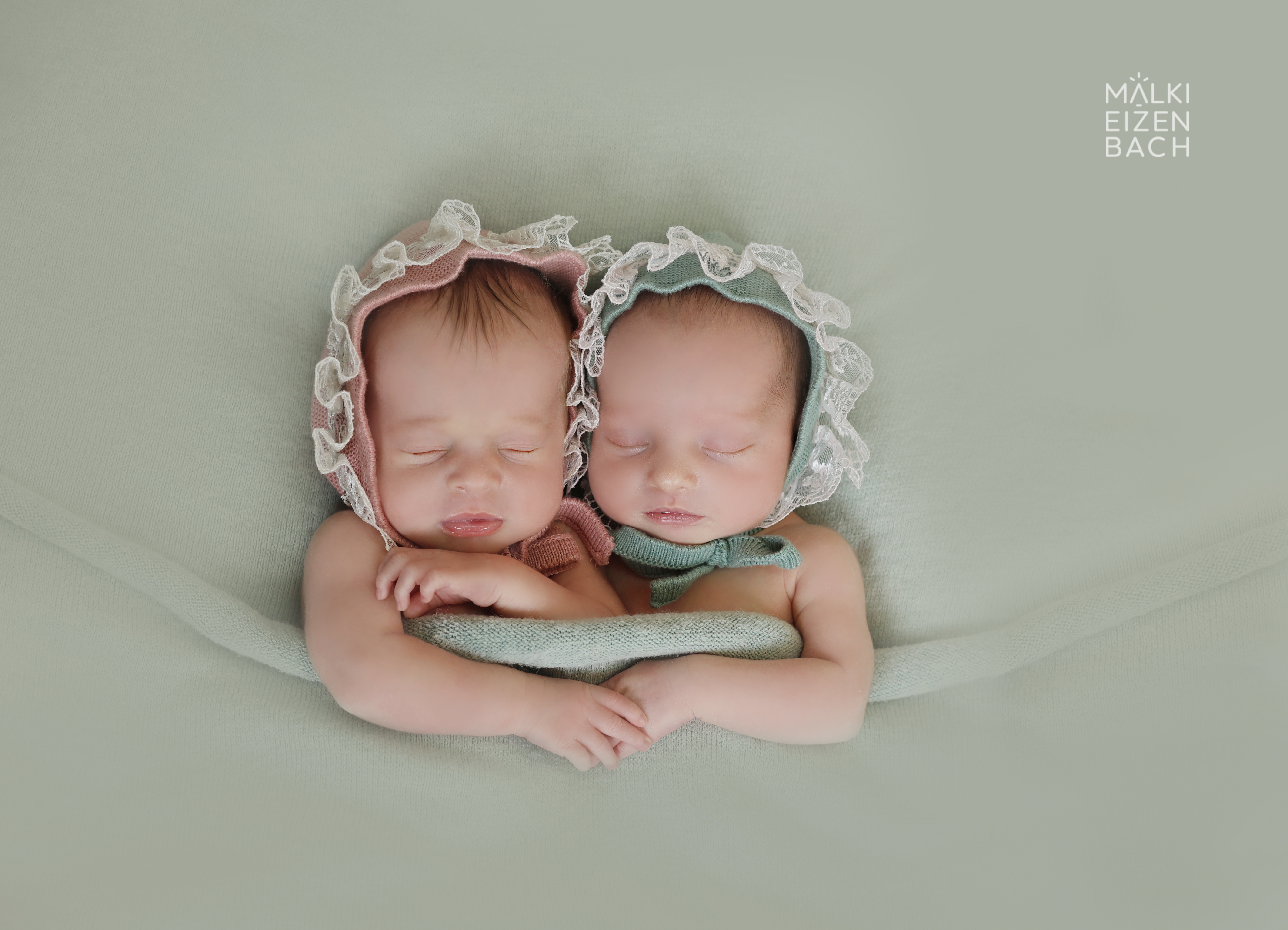 צילום מלכי אייזנבך 0527675665 - צלמת ילדים וניו בורן .JPG (9).JPG