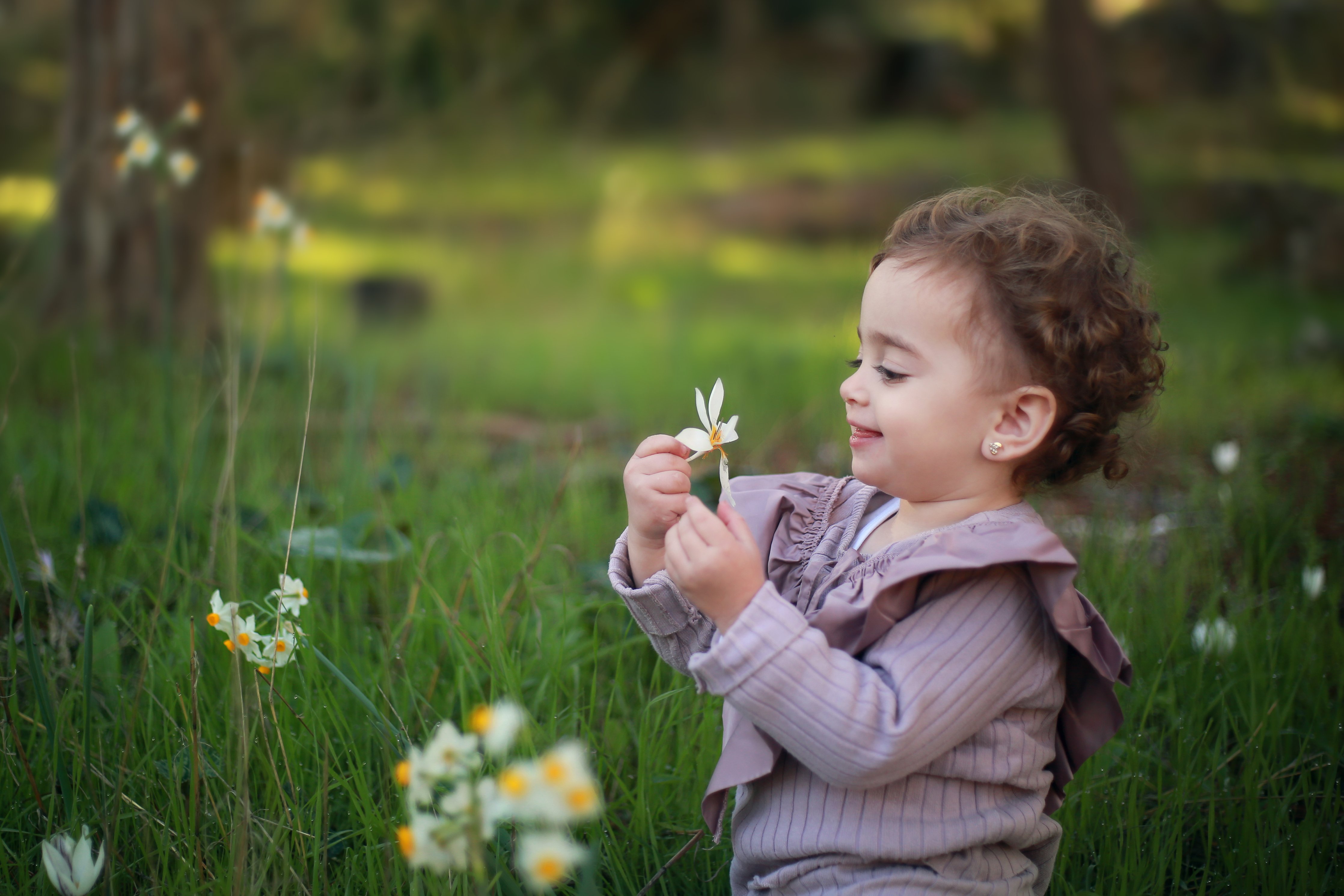 ציפי ופרח מחייכת copy 2.jpg