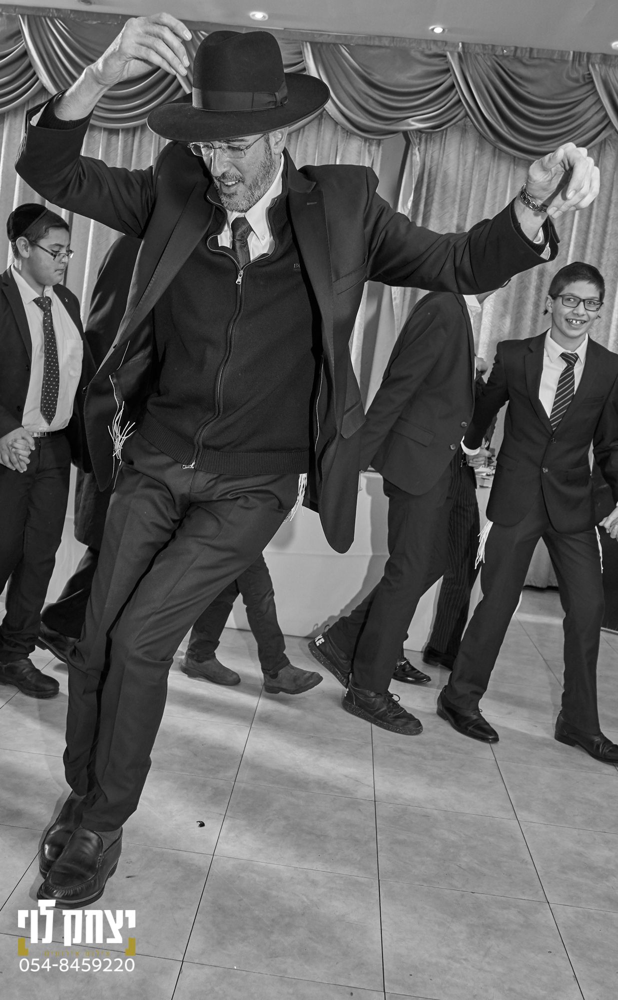 צלם אירועים חרדי 054-8459220-17.jpg