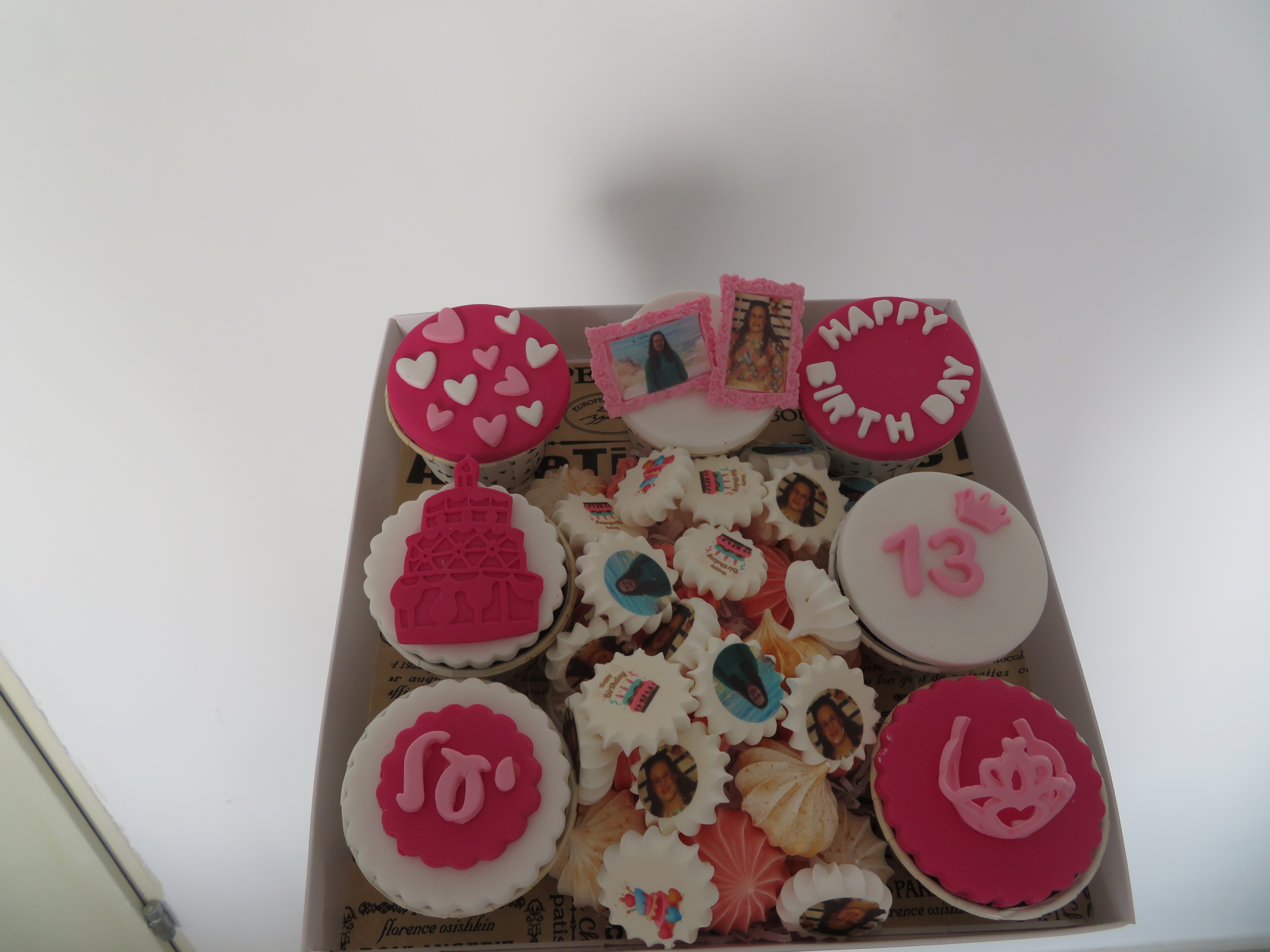 קאפקייקס יומולדת ורוד.JPG