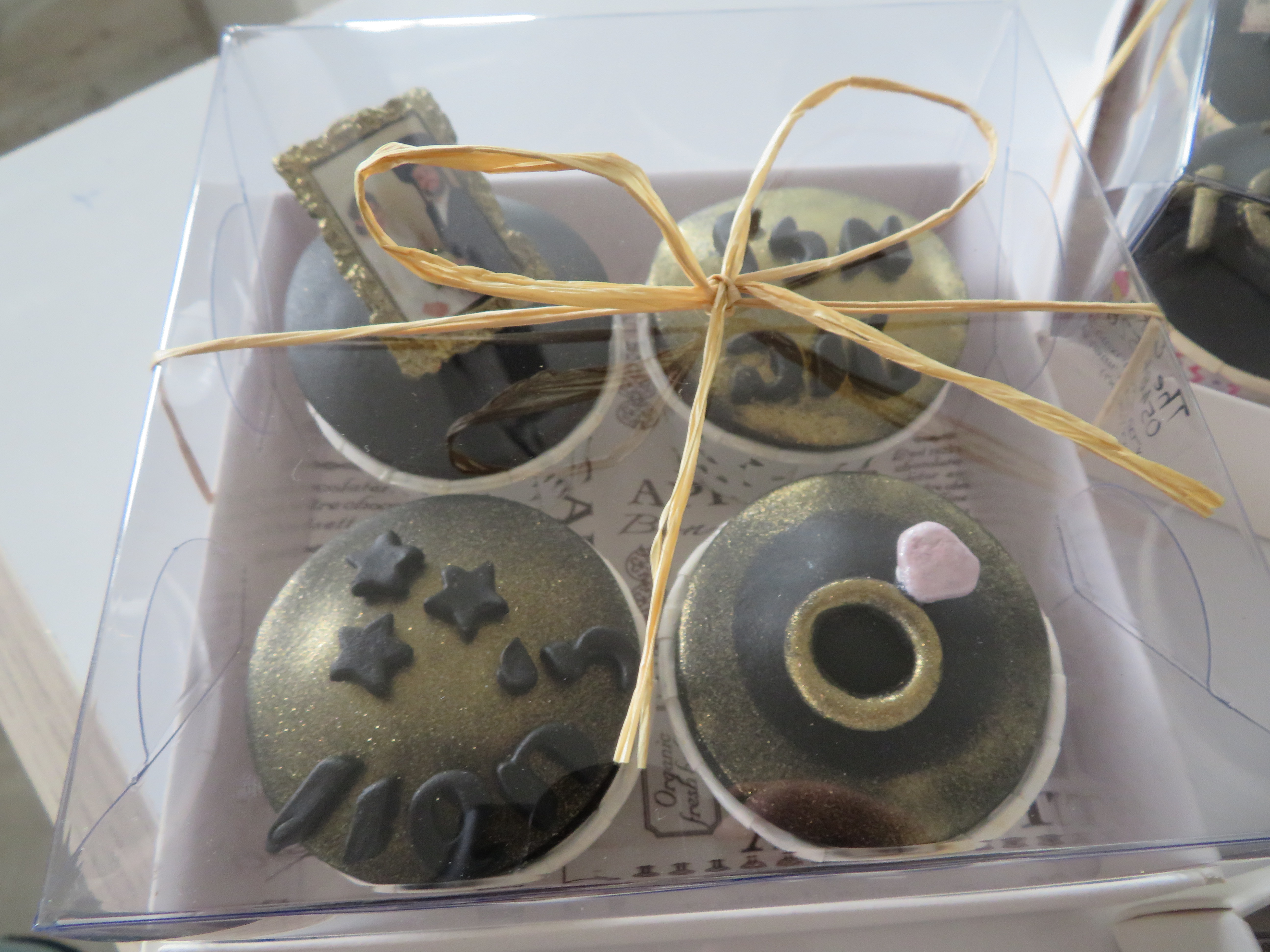 קאפקייקס מתנה לפני החתונה לספירת הימים שנותרו.JPG