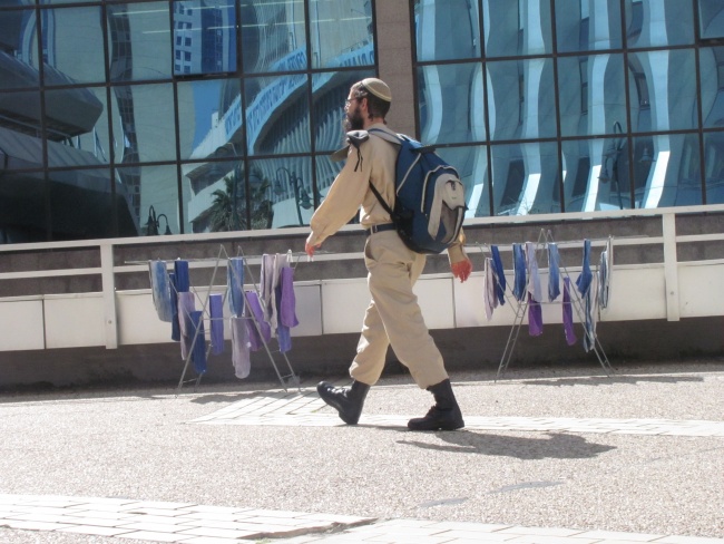 קומפוזיציה חסרת רזולוציה