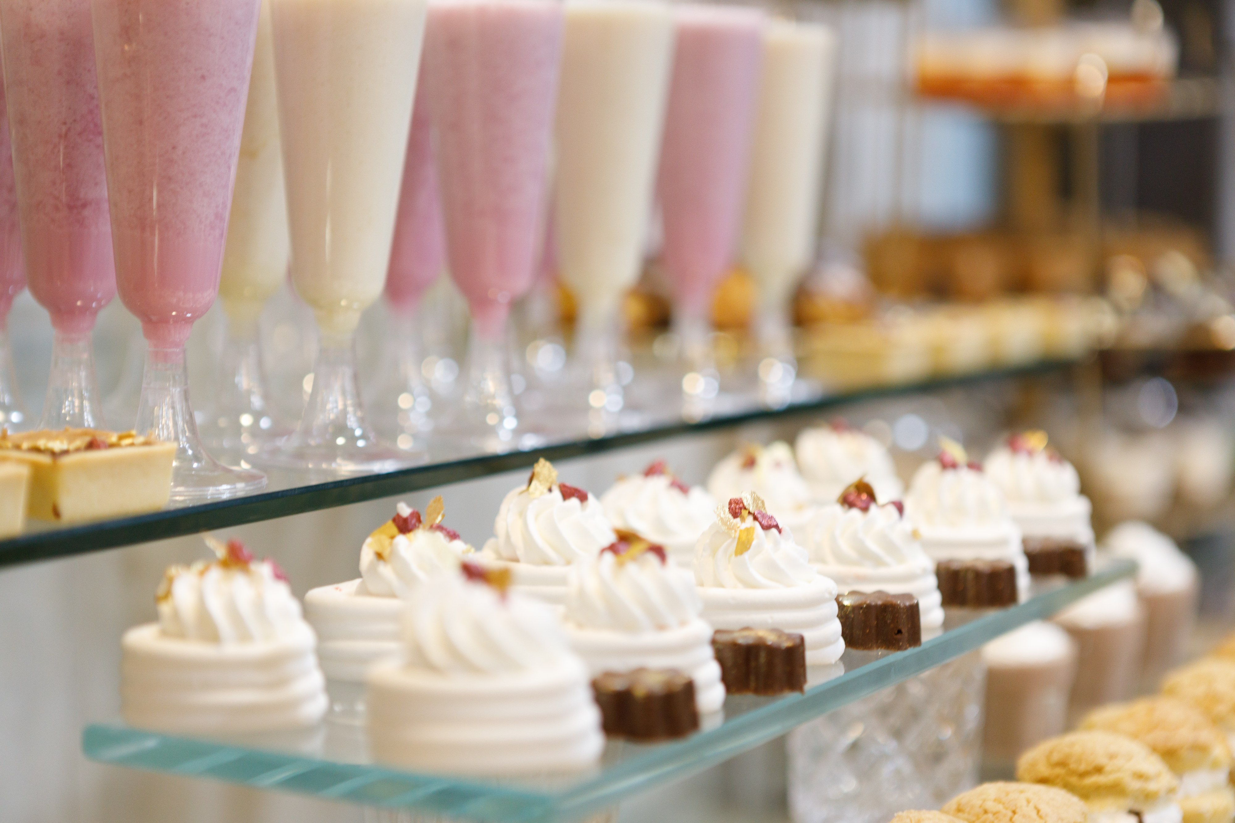 קינוחים 3מוקטן.jpg