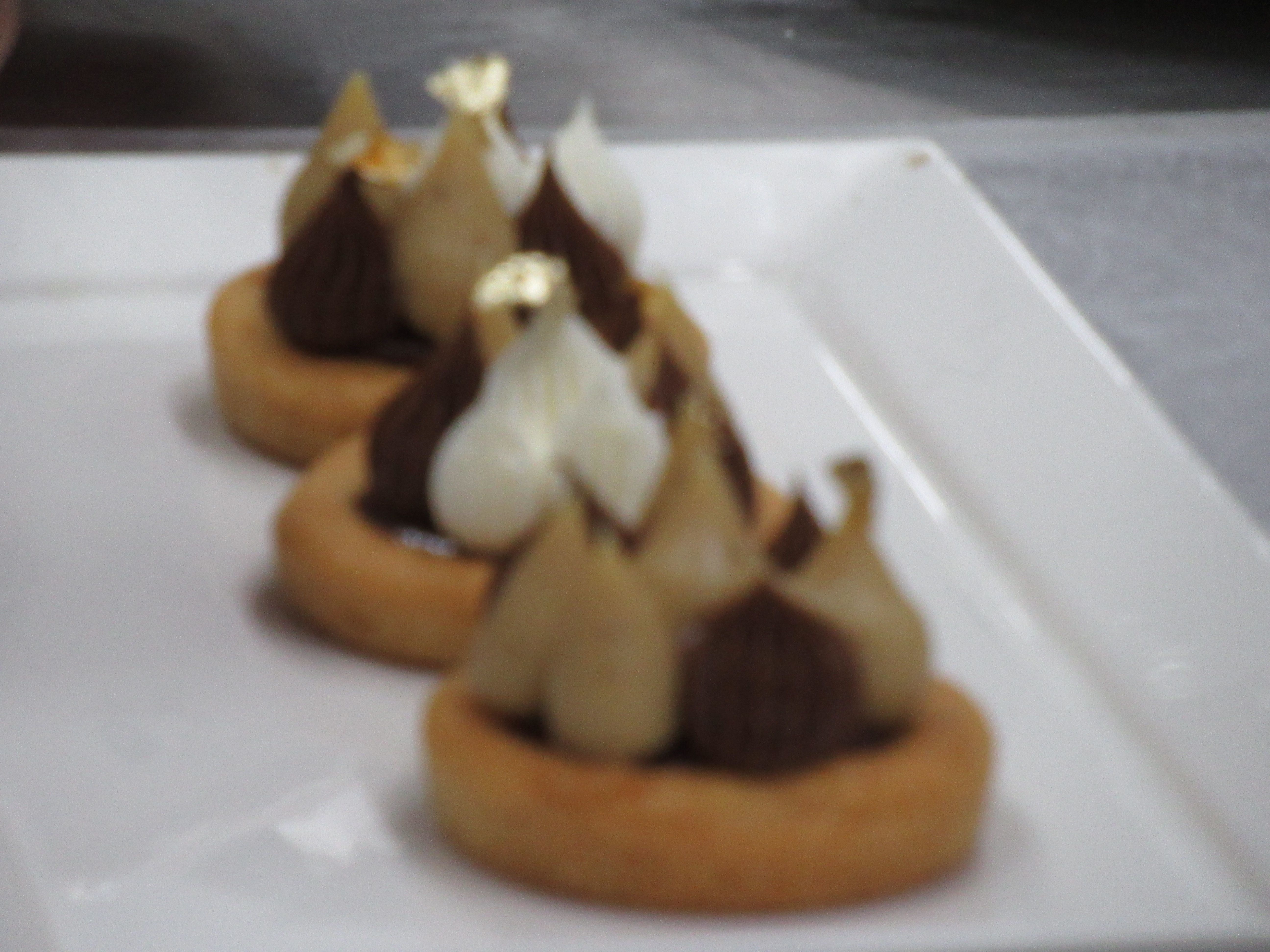 קינוחי צלחת אישיים.JPG