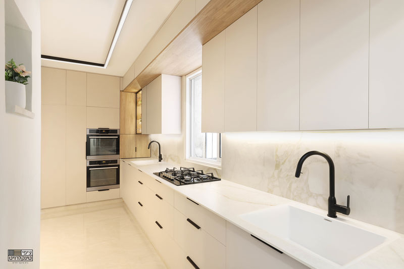 קמינר - קיר גבוהים 2_800x533.jpg