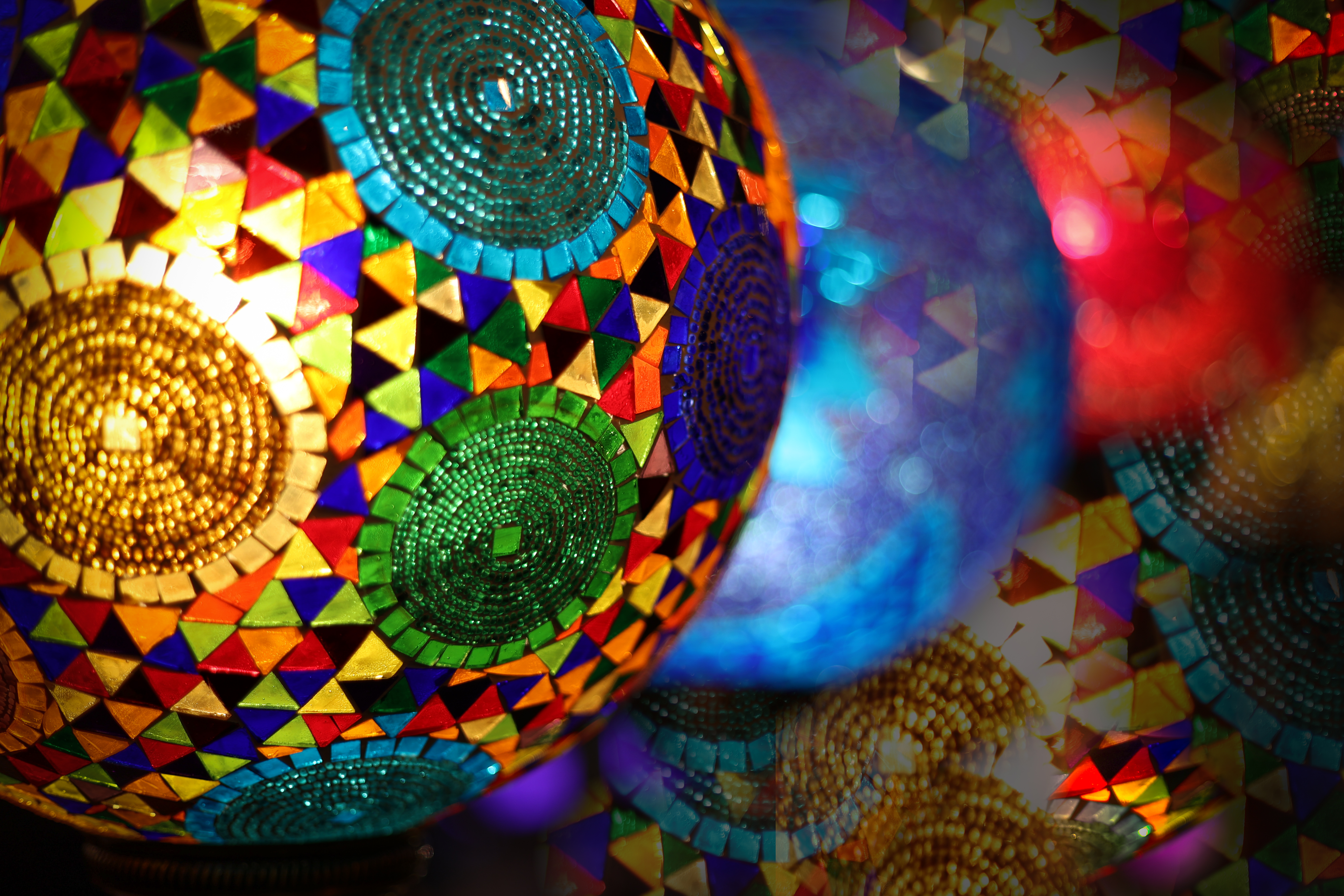 שברים מתחברים