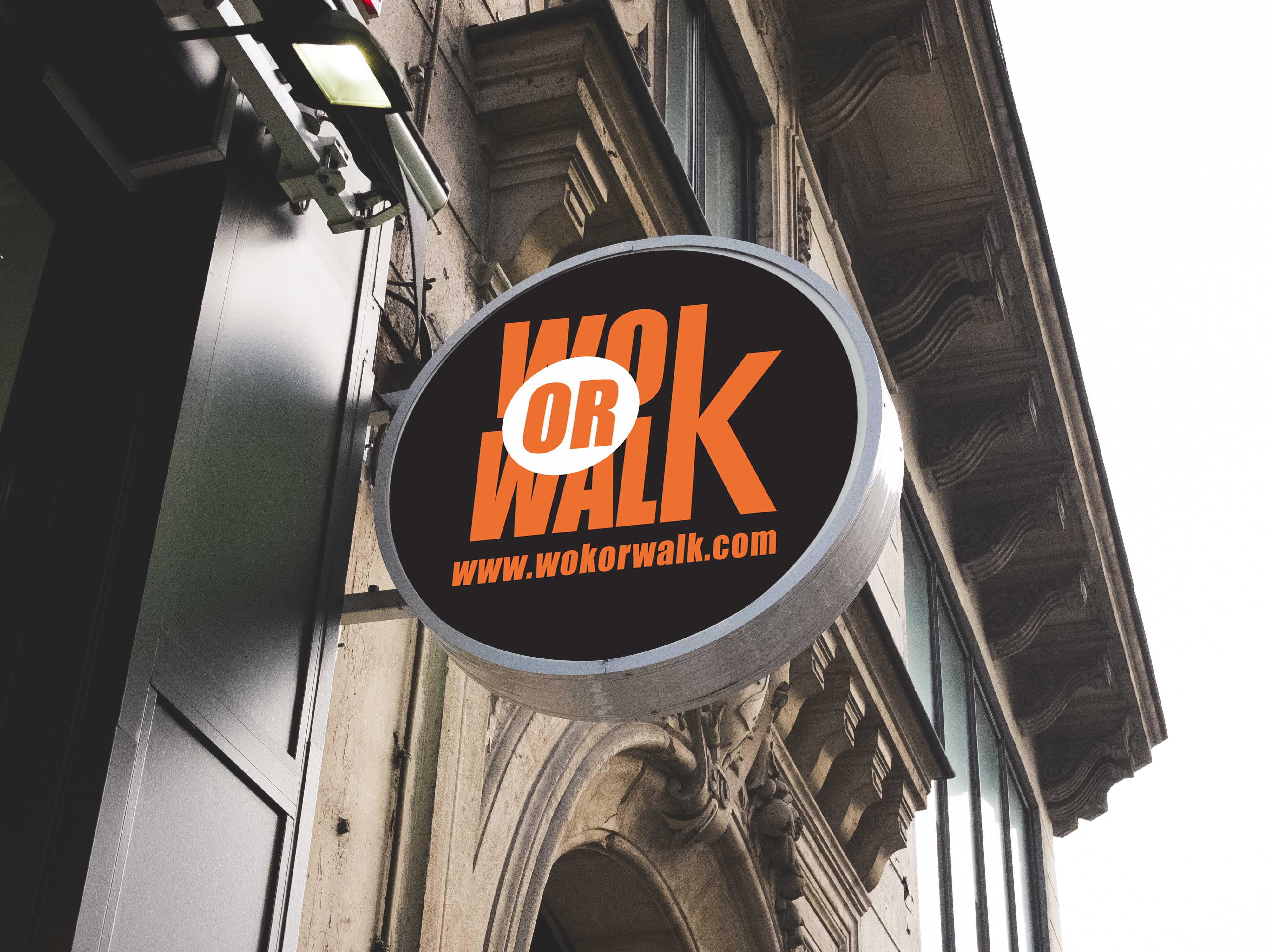 שלט עגול לחנות ווקטוווק.jpg