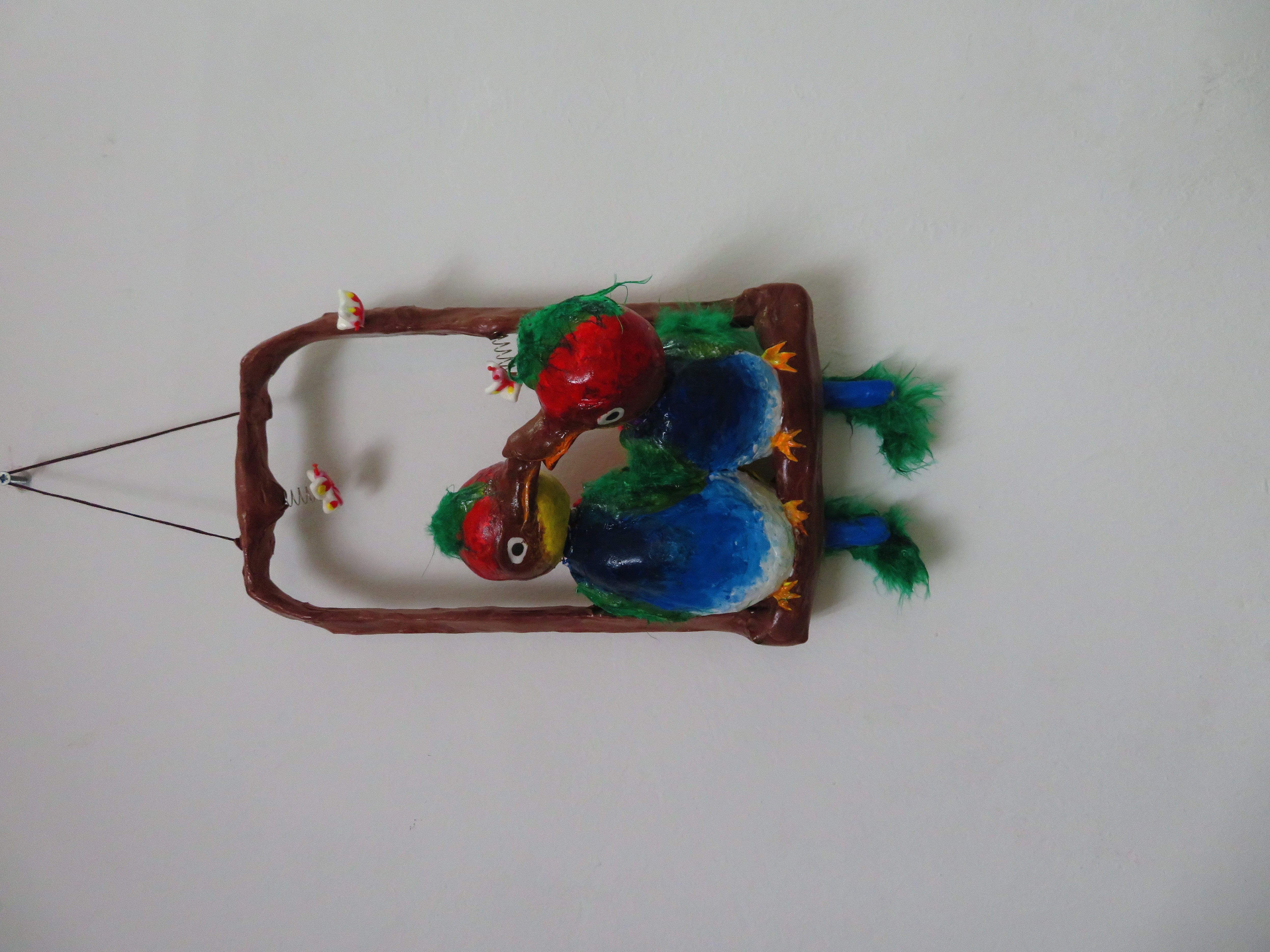 תוכים עם ראש מסתובב לחדר ילדים.JPG