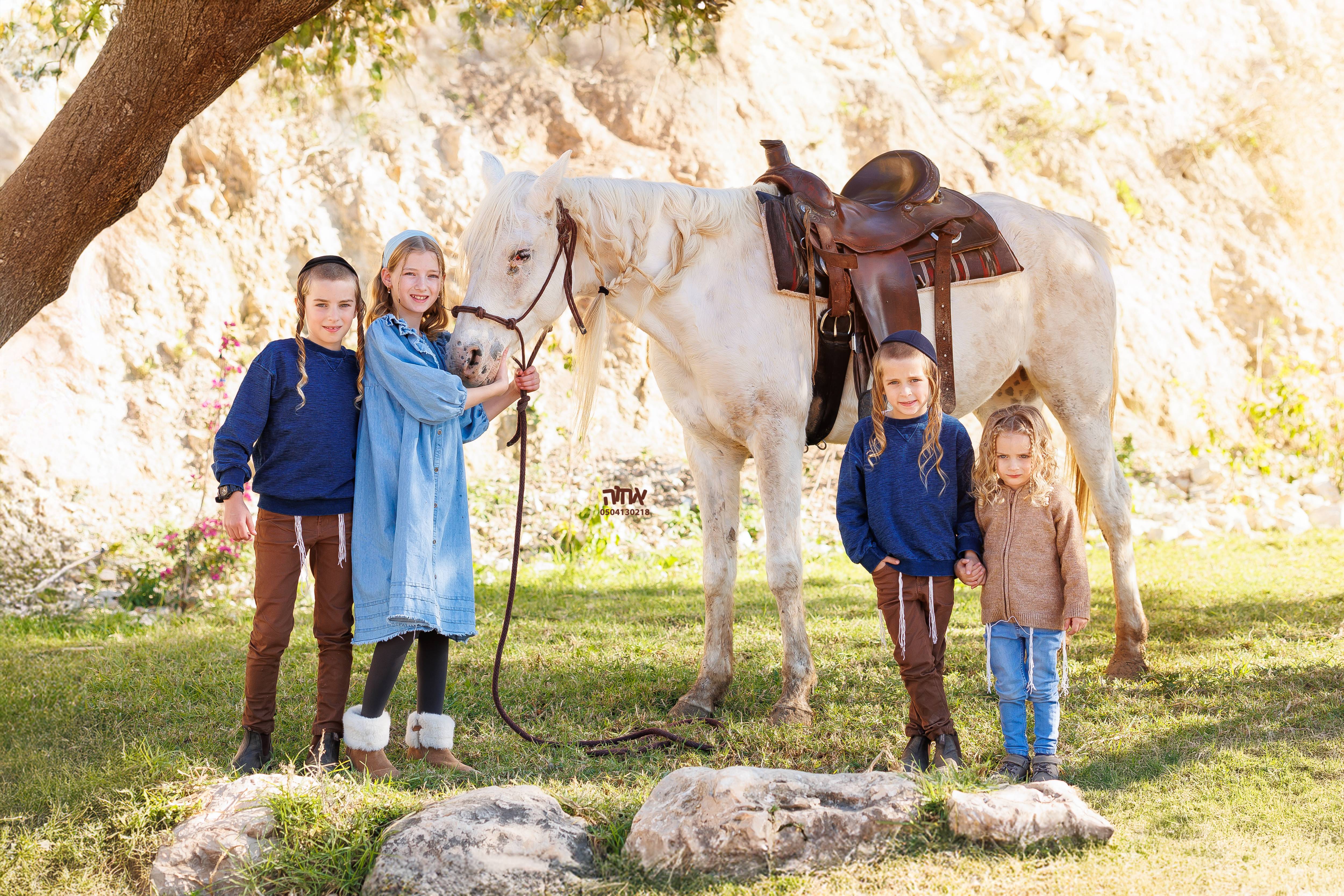 0504130218 אחוה פלוטקין -