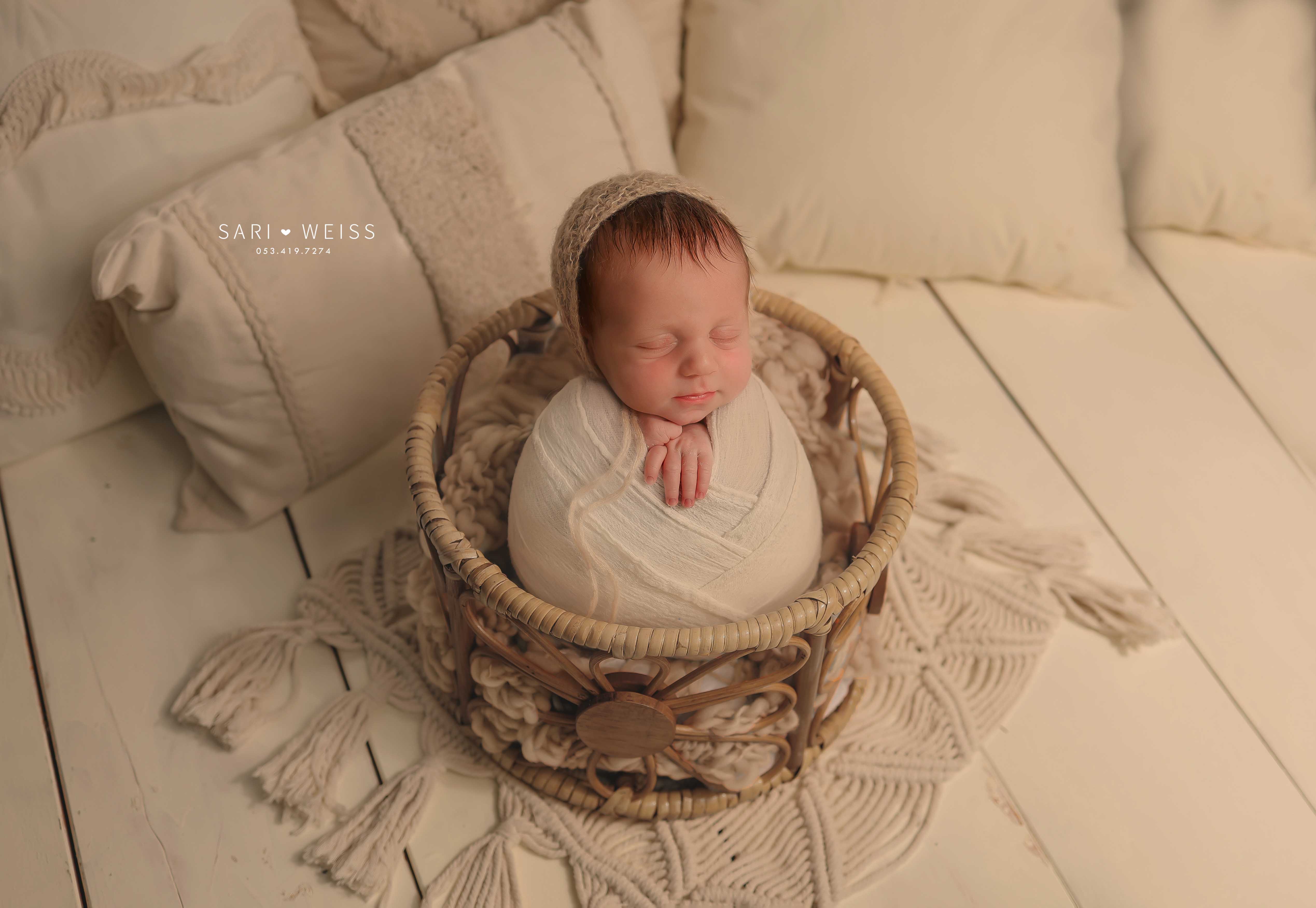 237A0421-Recovered copy מוק.jpg