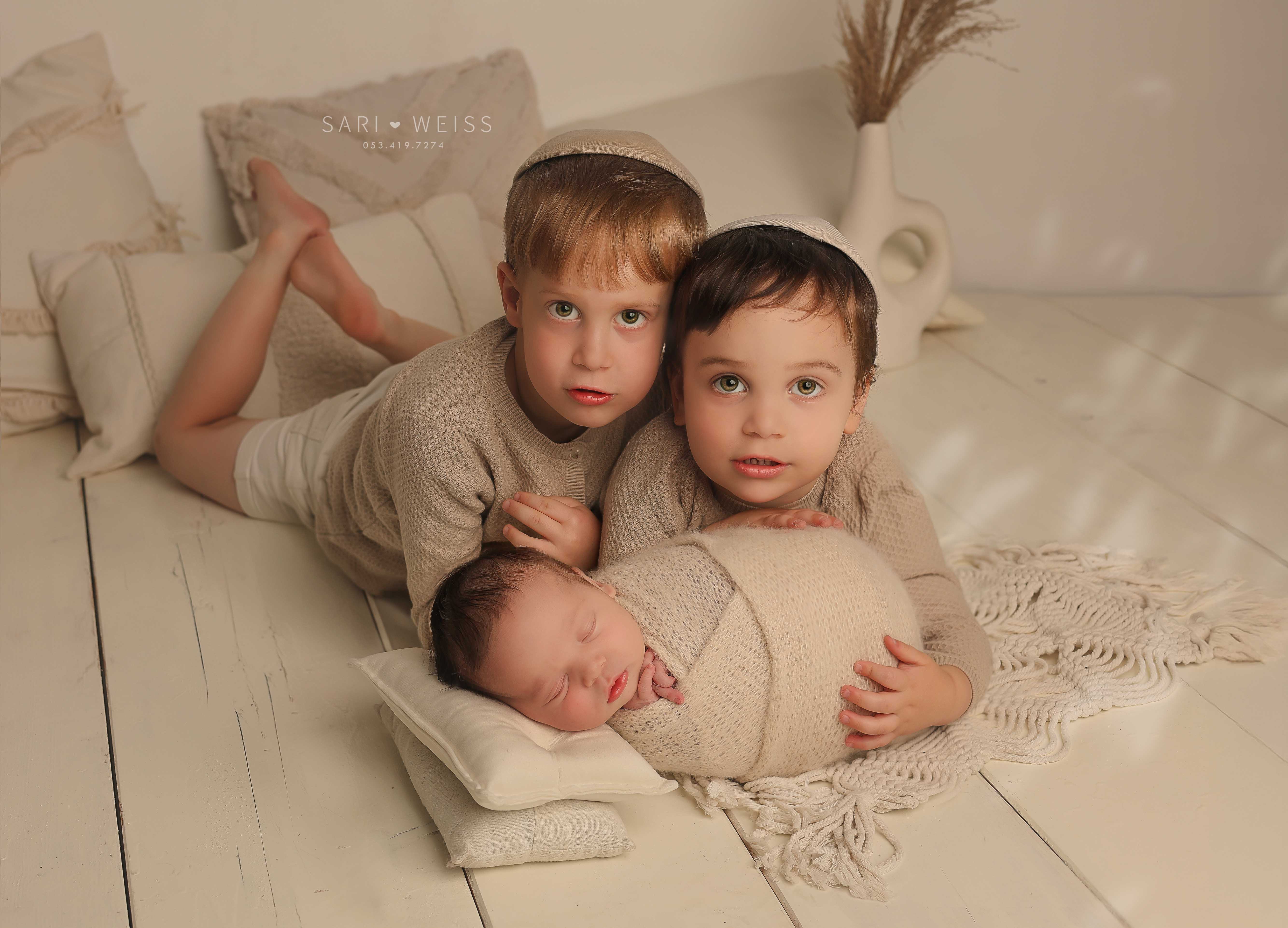 237A1524 copy עי.jpg