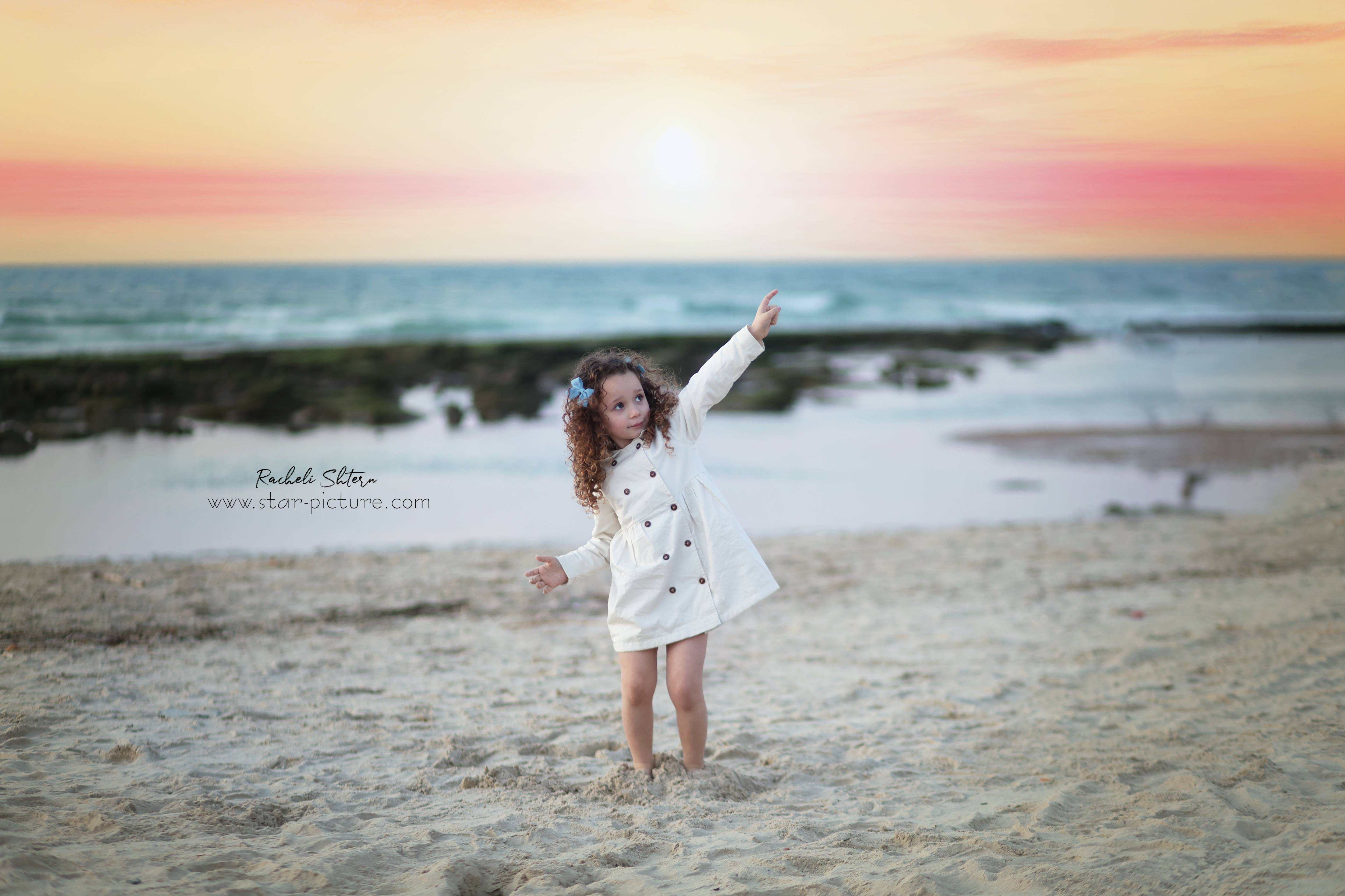 3F6A0654לוגו (2).jpg