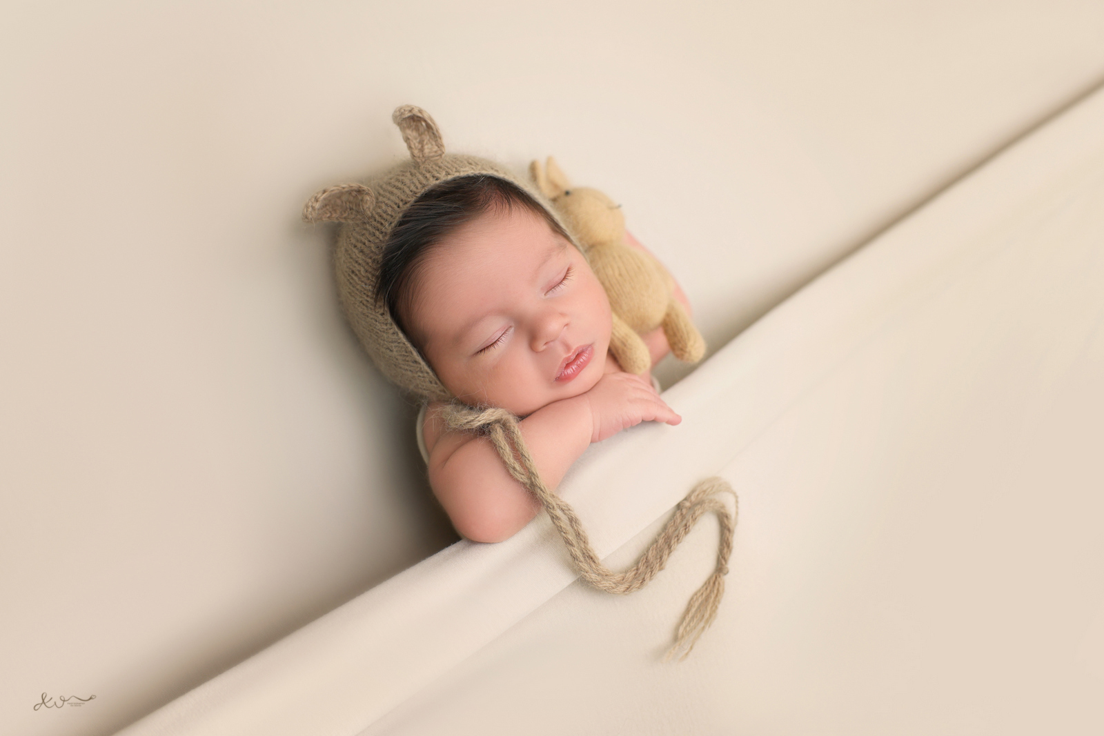 AYALA WEG NB (1).JPG