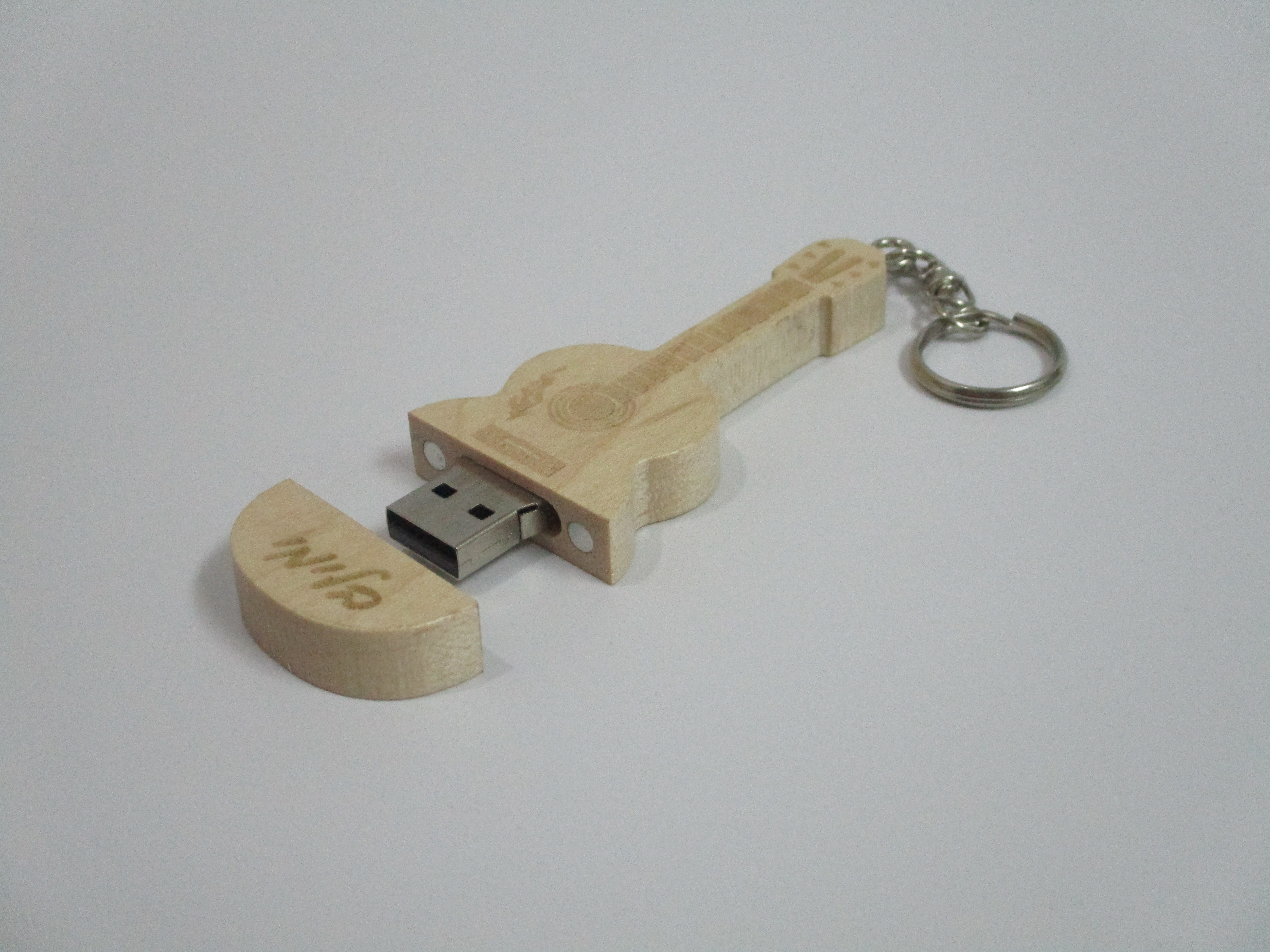 bullets דיסק אונקי גיטרה מעץ עם חריטה אישית